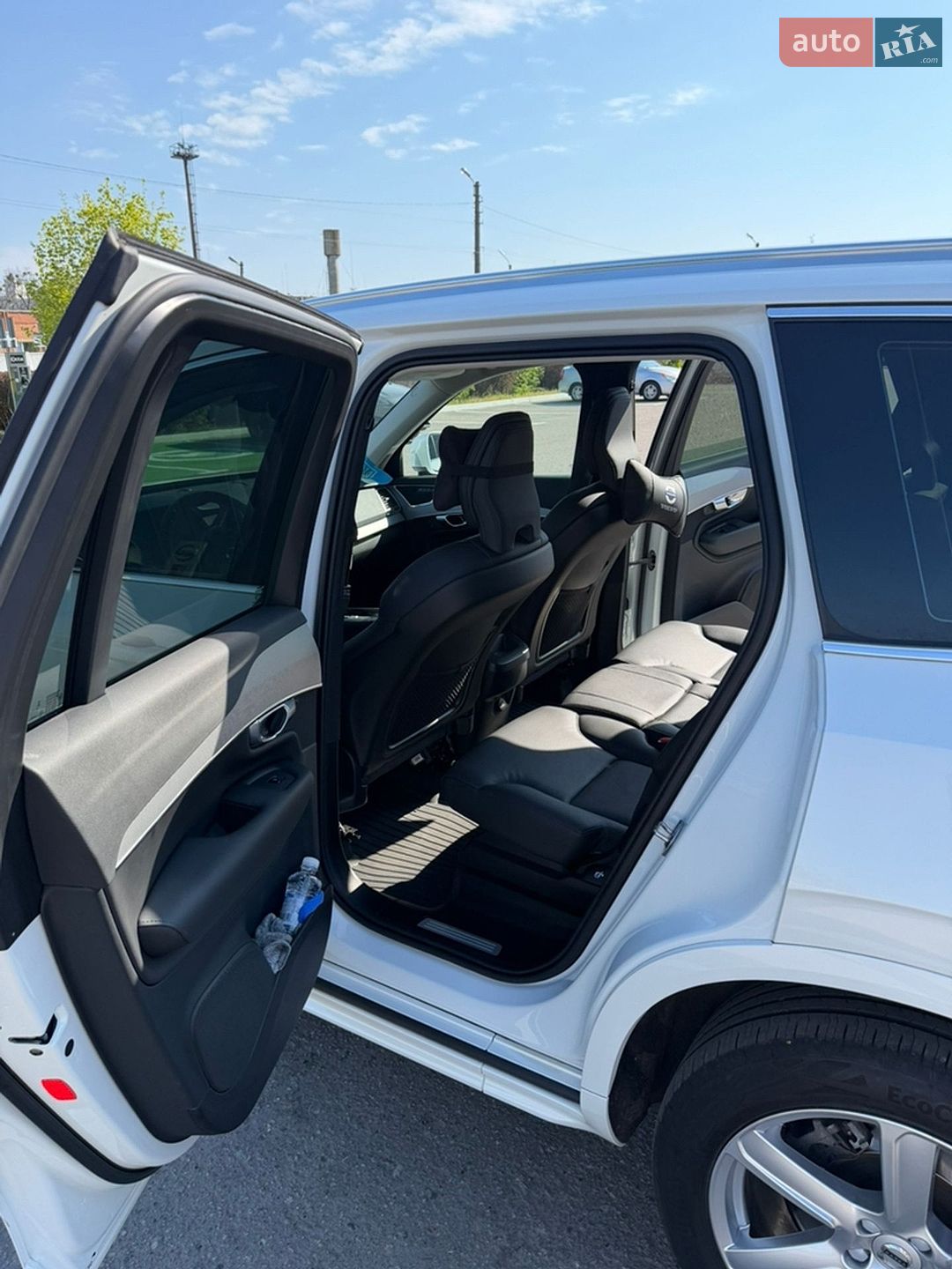 Volvo XC90 2024 VIN YV1LFM1V9S1334564 фото оголошення 11 з 15