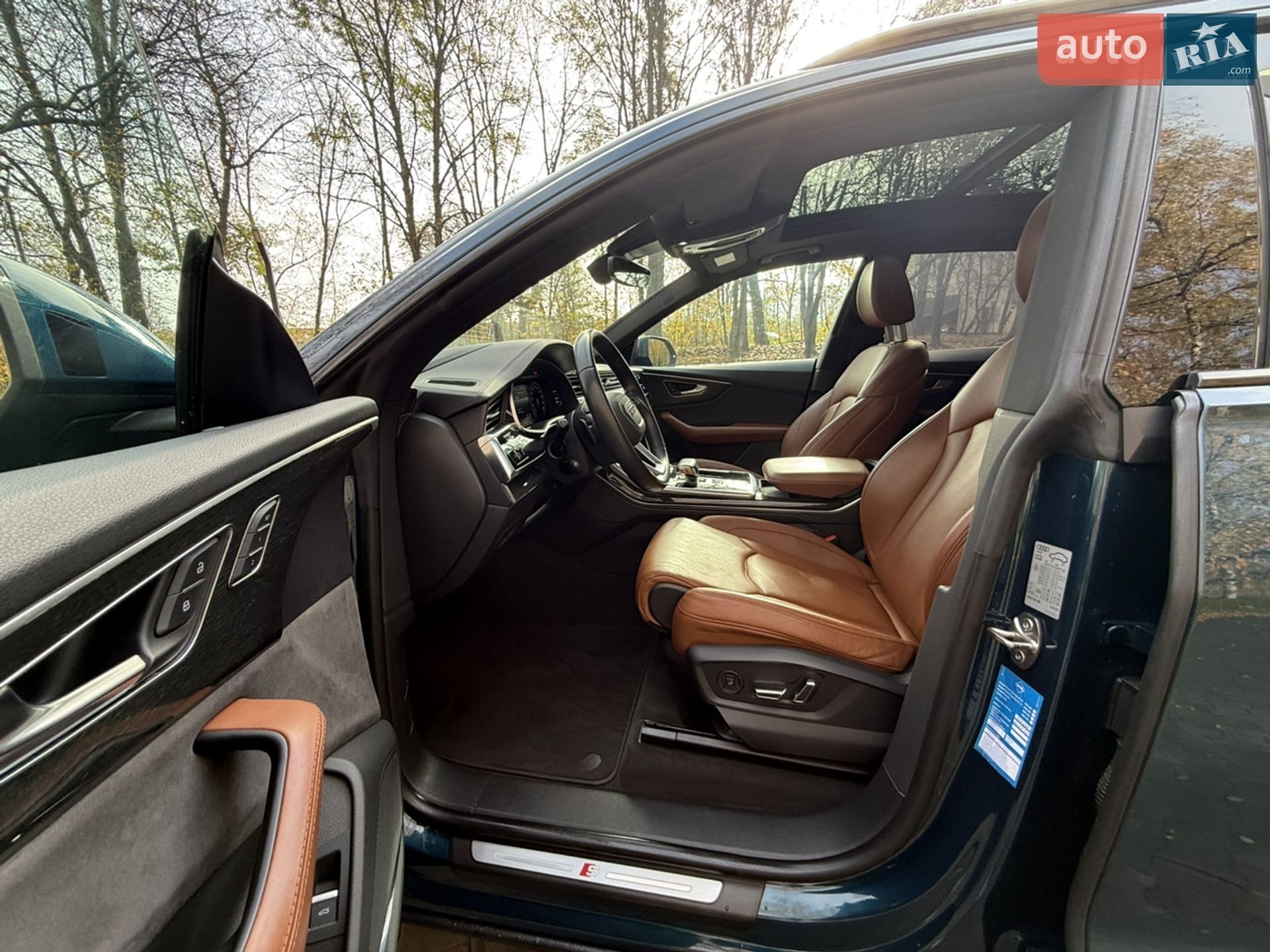 Audi Q8 2018 VIN WAUZZZF16KD000806 фото оголошення 5 з 29