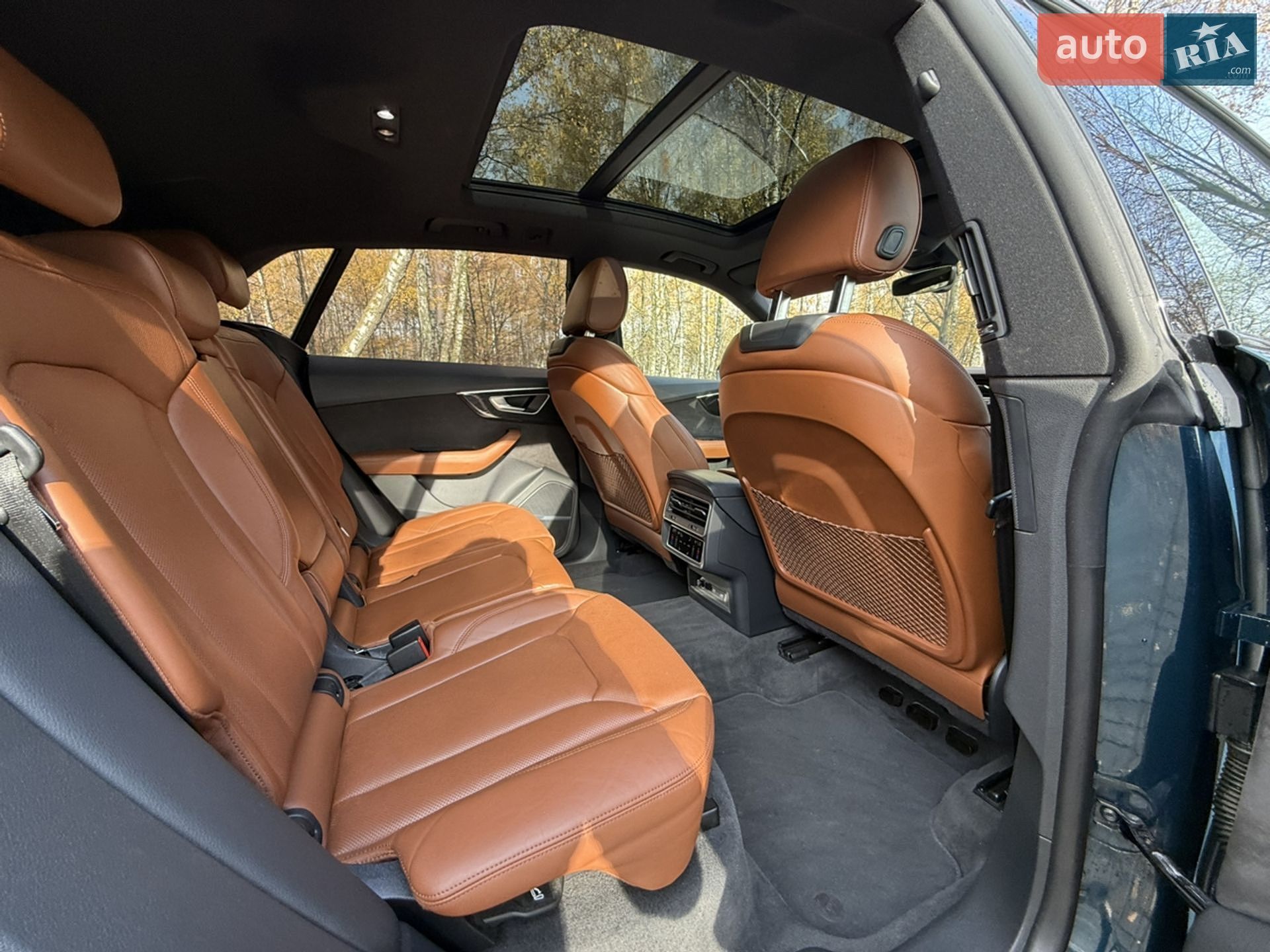 Audi Q8 2018 VIN WAUZZZF16KD000806 фото оголошення 12 з 29