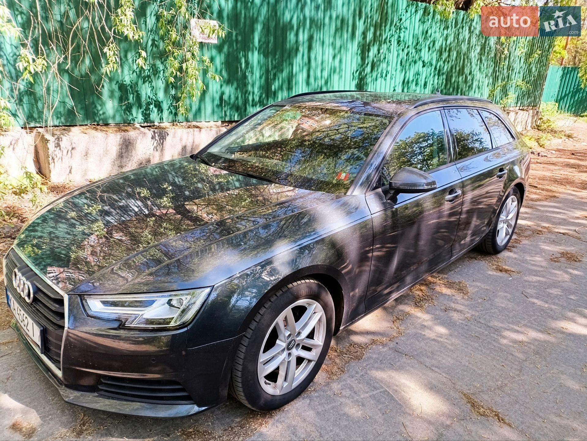 Audi A4 2018 VIN WAUZZZF40JA144278 фото оголошення 4 з 12