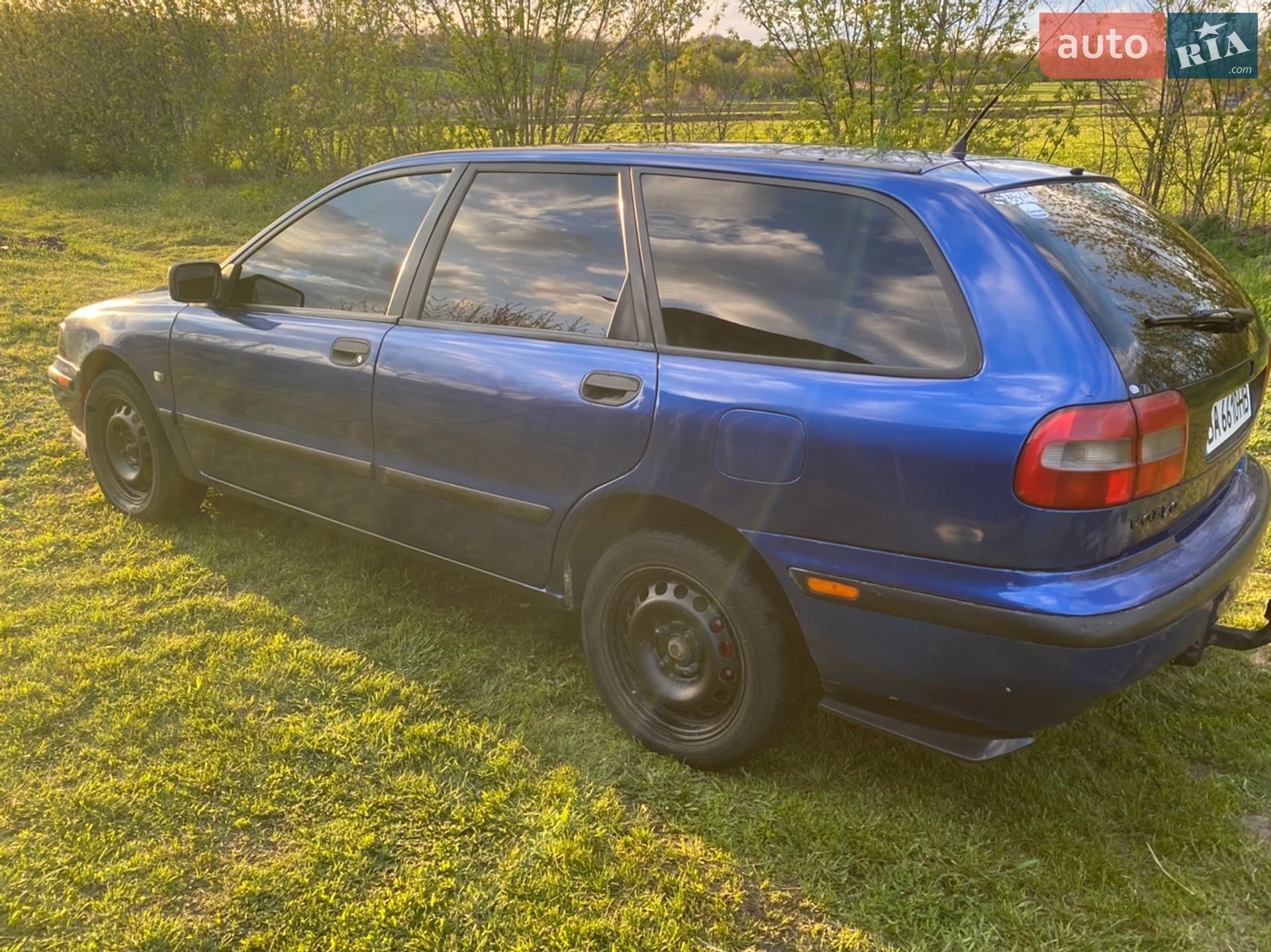 Volvo V40 1998 VIN YV1VW1223XF345675 фото оголошення 4 з 12