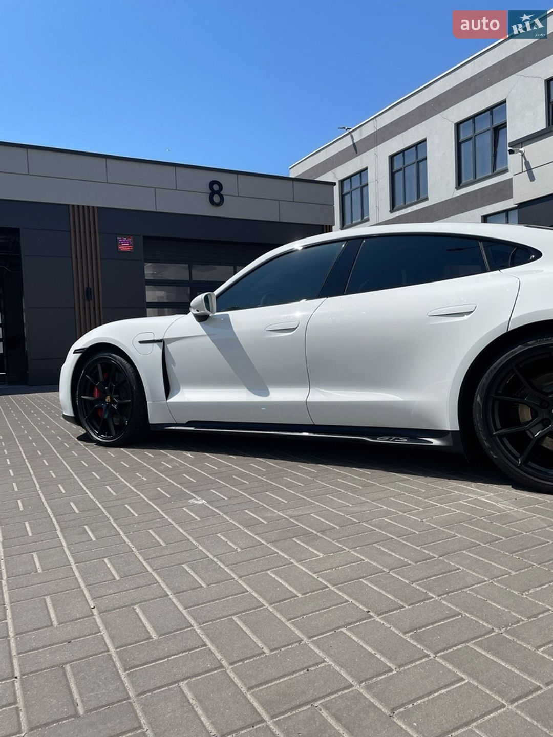 Porsche Taycan 2023 VIN WP0AD2Y18RSA47234 фото оголошення 12 з 28