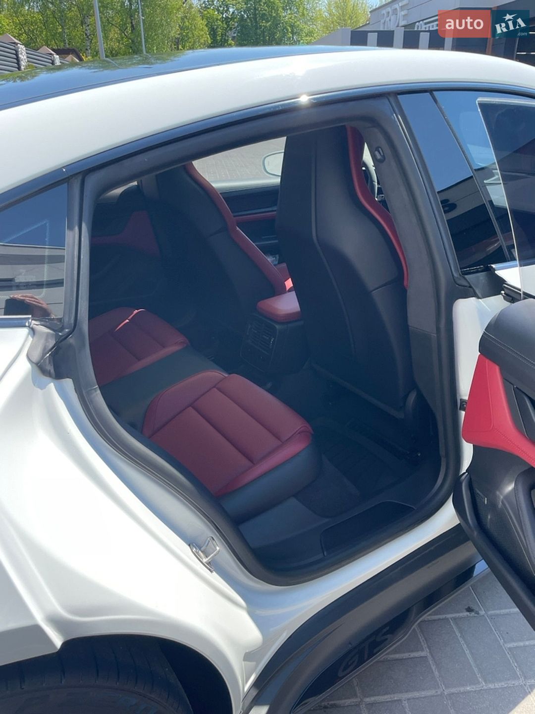 Porsche Taycan 2023 VIN WP0AD2Y18RSA47234 фото оголошення 22 з 28