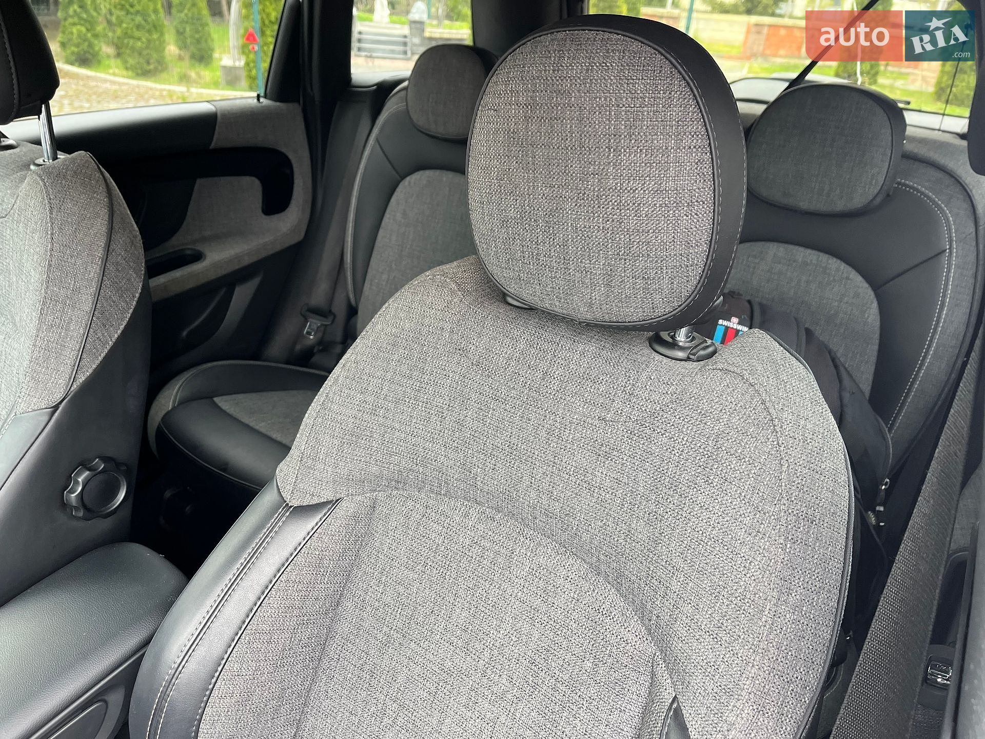 MINI Countryman 2017 VIN WMWYT910X03D77107 фото оголошення 56 з 84