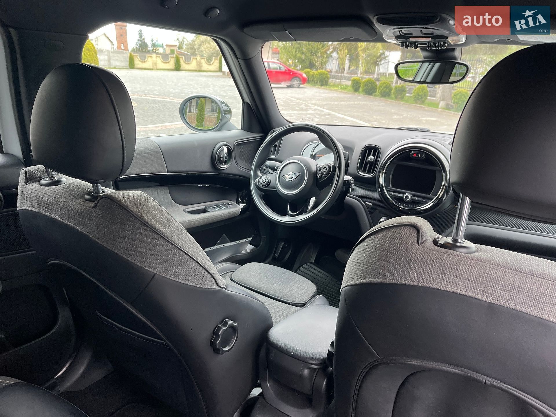 MINI Countryman 2017 VIN WMWYT910X03D77107 фото оголошення 67 з 84