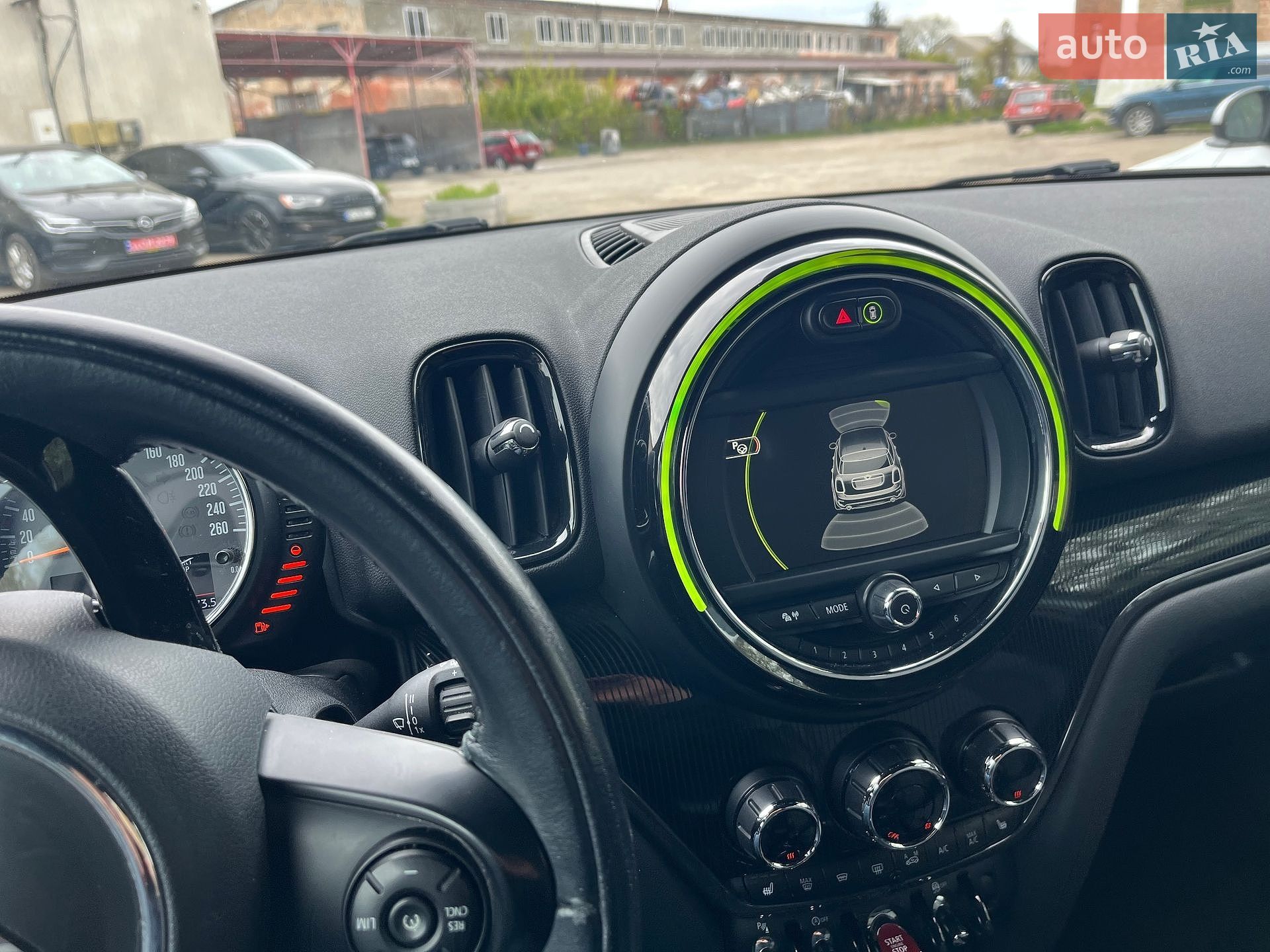 MINI Countryman 2017 VIN WMWYT910X03D77107 фото оголошення 58 з 84
