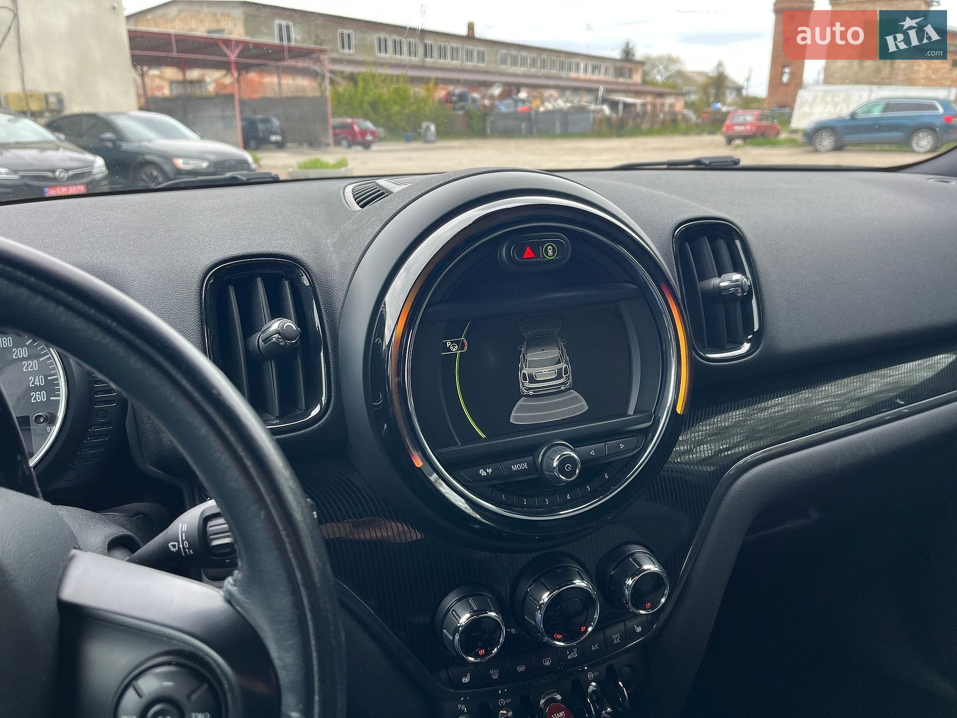 MINI Countryman 2017 VIN WMWYT910X03D77107 фото оголошення 71 з 84