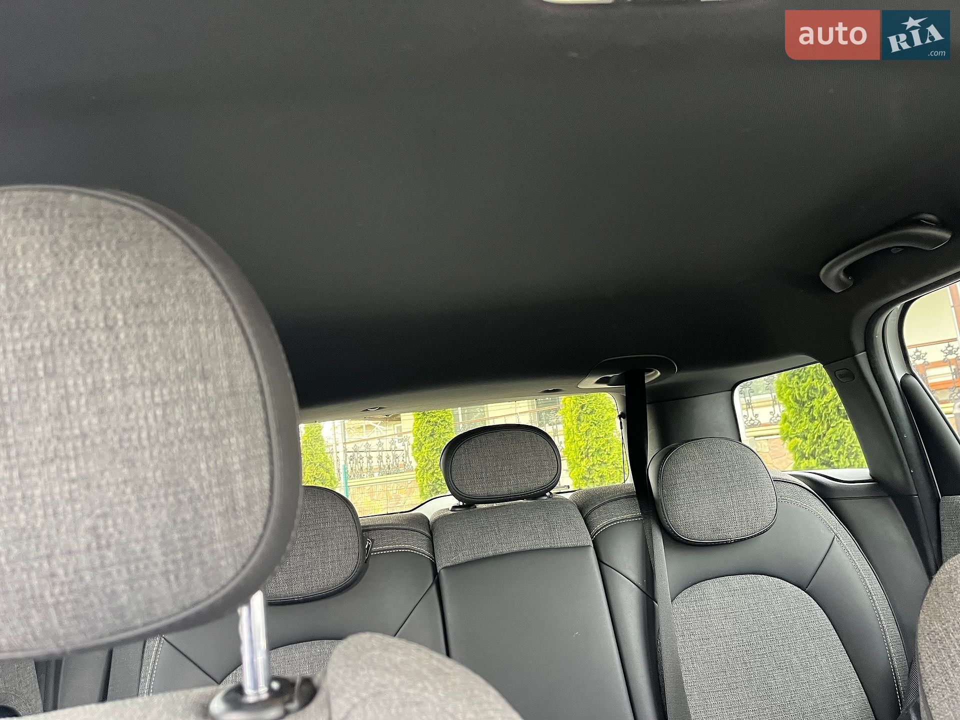 MINI Countryman 2017 VIN WMWYT910X03D77107 фото оголошення 70 з 84