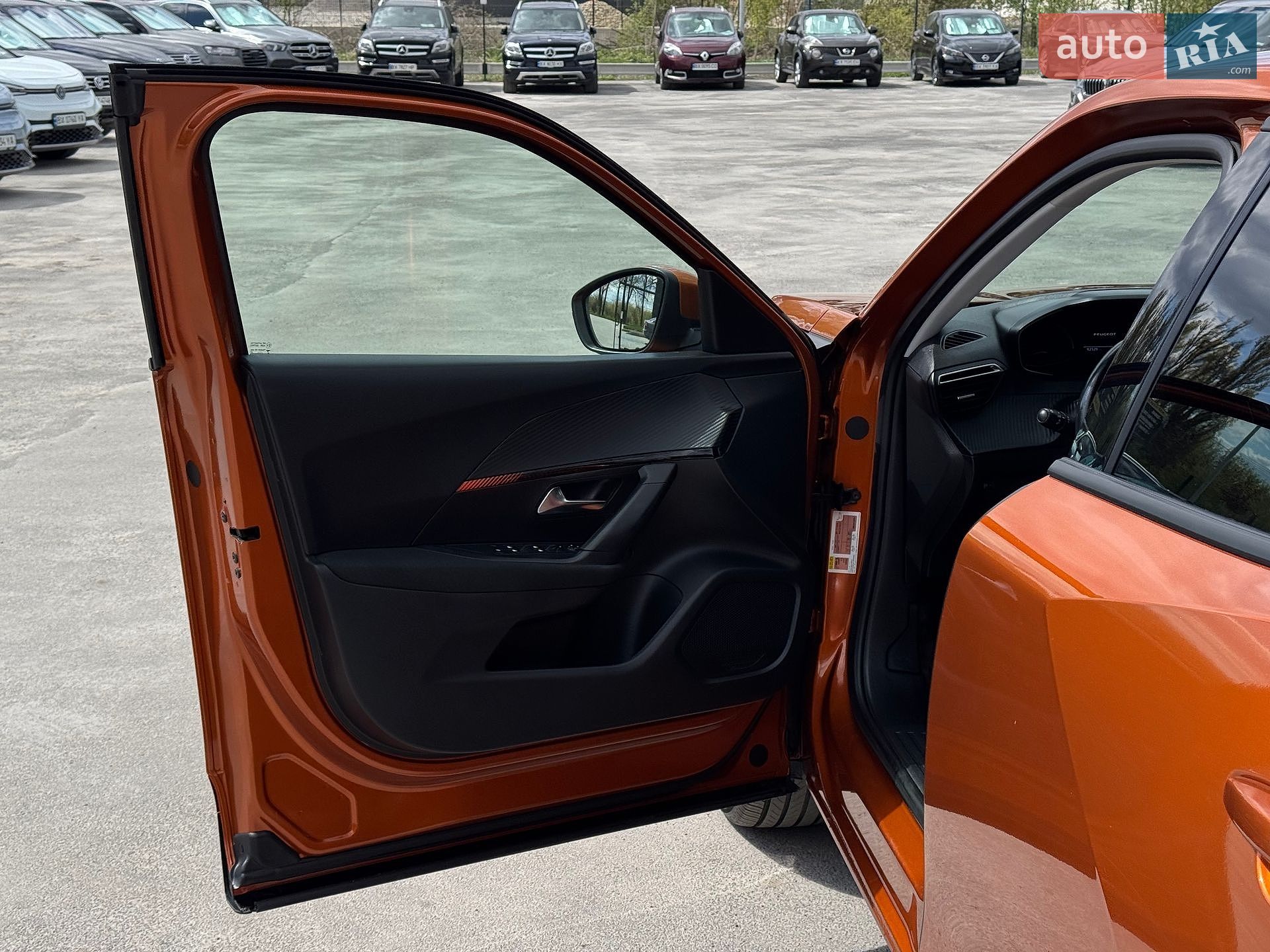 Peugeot 2008 2020 VIN VR3USHNLWLJ755491 фото оголошення 16 з 39
