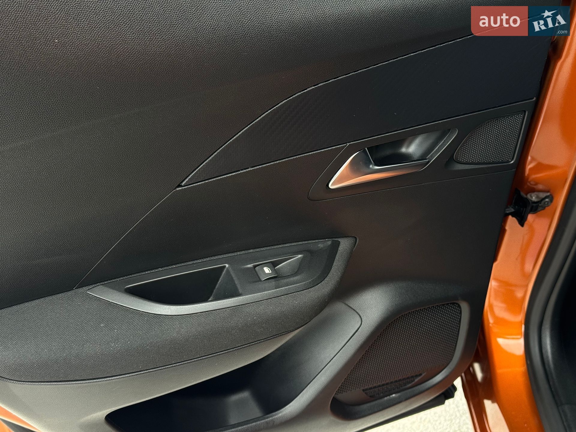 Peugeot 2008 2020 VIN VR3USHNLWLJ755491 фото оголошення 24 з 39
