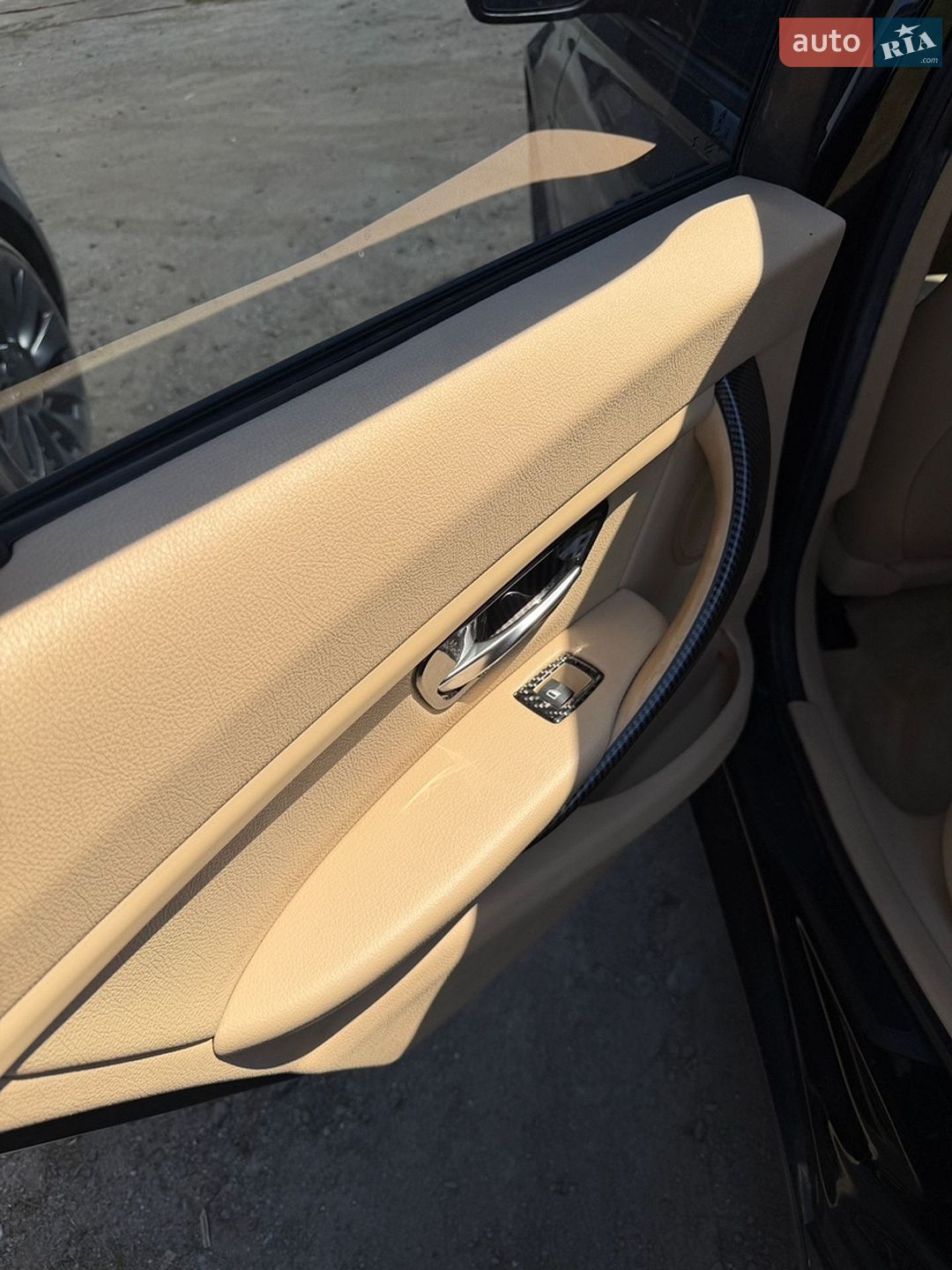BMW 3 Series 2015 VIN WBA3C3G57FNS76711 фото оголошення 9 з 13