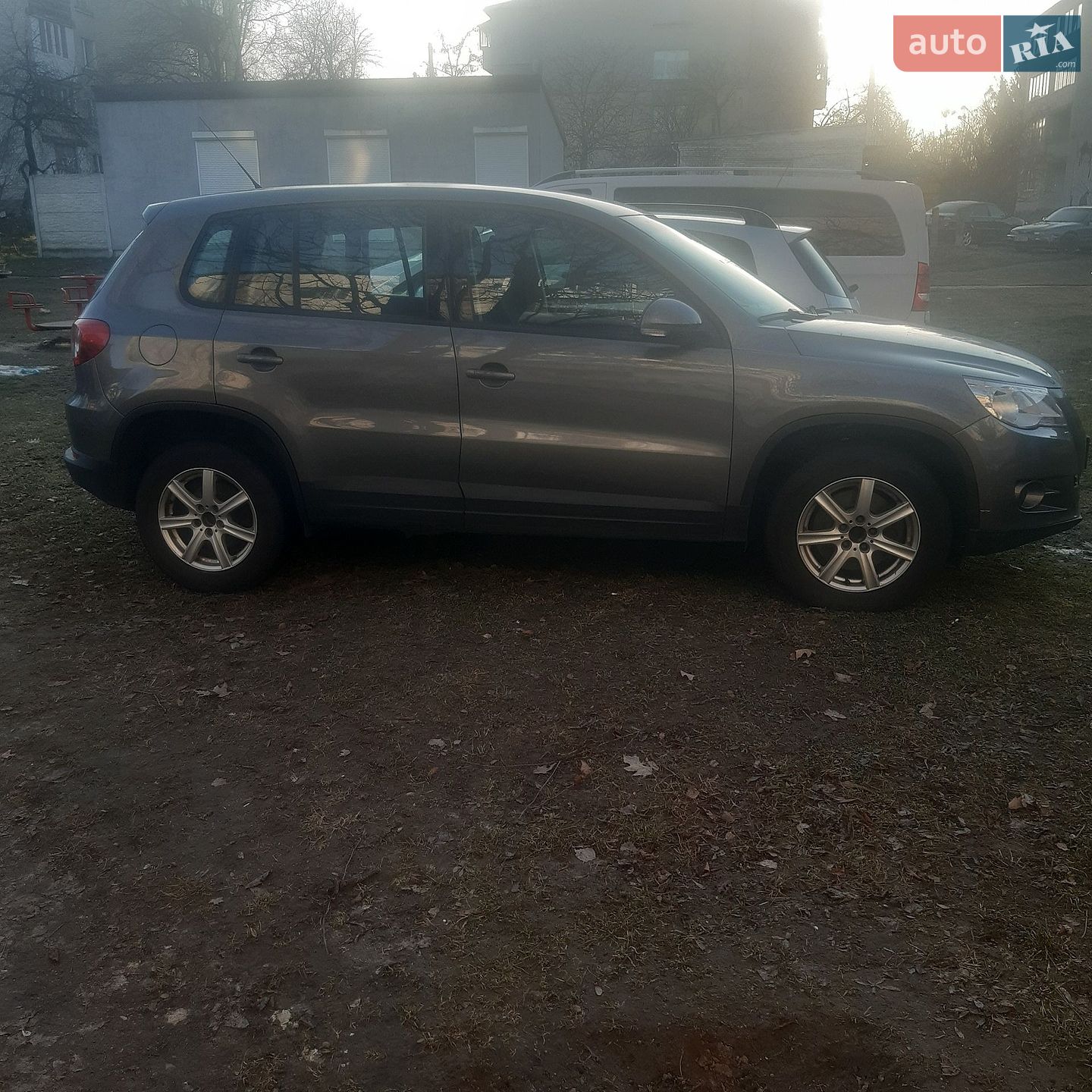 Volkswagen Tiguan 2010 VIN WVGZZZ5NZBW004166 фото оголошення 6 з 10