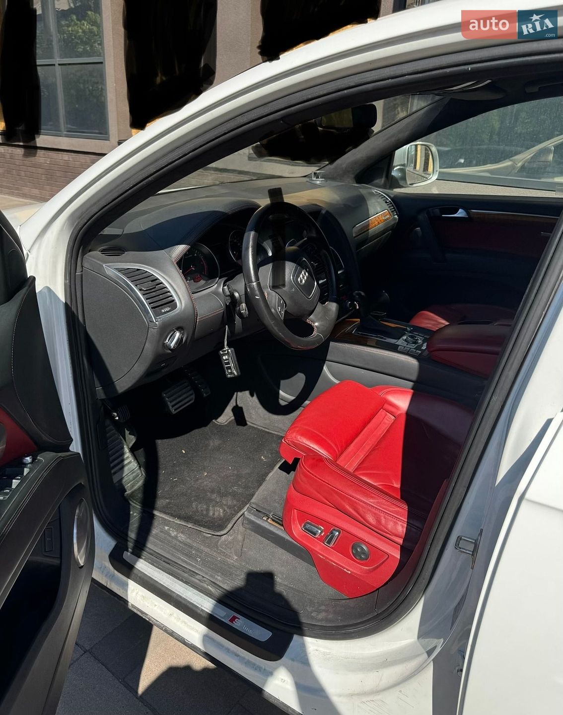 Audi Q7 2009 VIN WUAZZZ4LXAD004379 фото оголошення 4 з 16