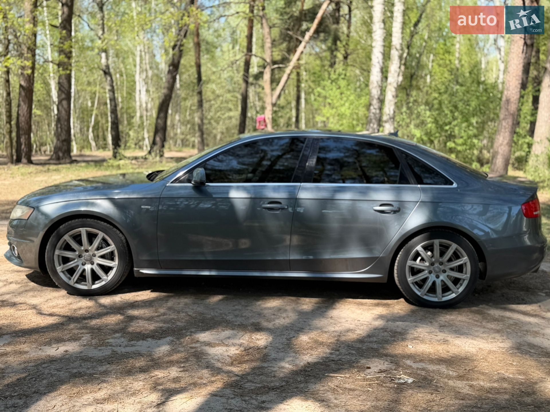 Audi A4 2012 VIN WAUEFAFL8CA119437 фото оголошення 3 з 16
