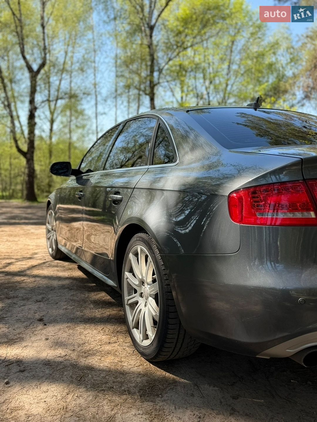 Audi A4 2012 VIN WAUEFAFL8CA119437 фото оголошення 7 з 16