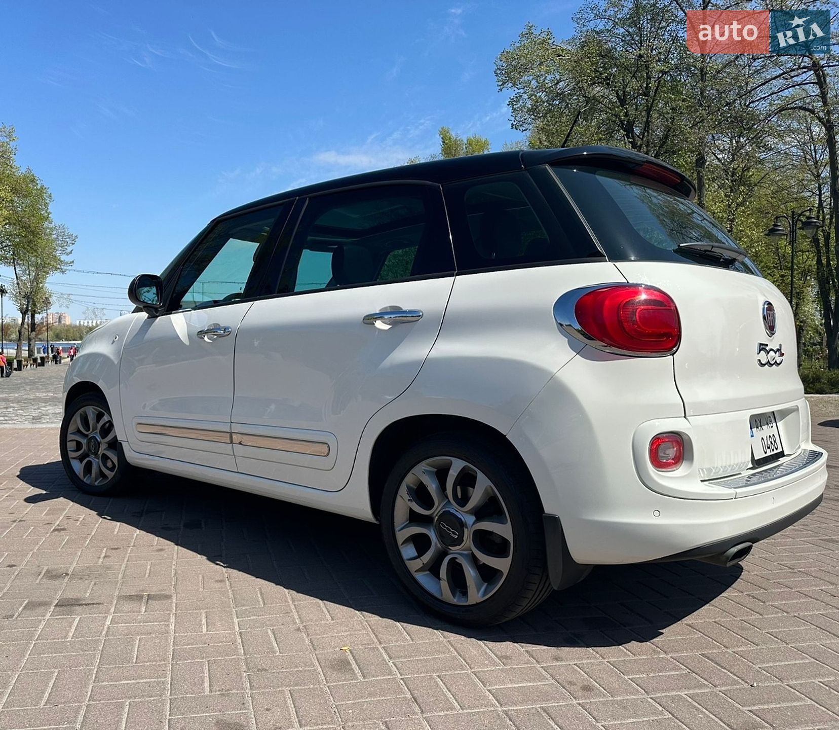 Fiat 500L 2013 VIN ZFBCFACH6EZ004028 фото оголошення 7 з 16