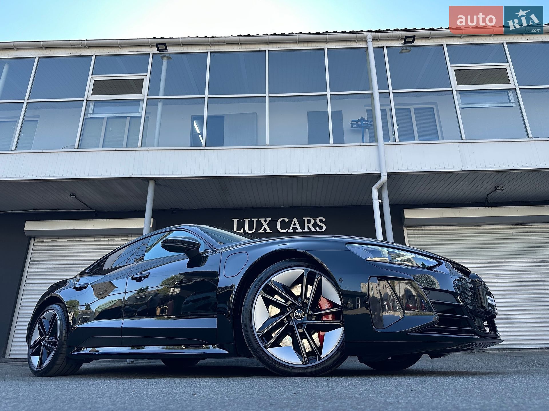 Audi RS e-tron GT 2024 VIN WAUZZZFW5R7900746 фото оголошення 17 з 96