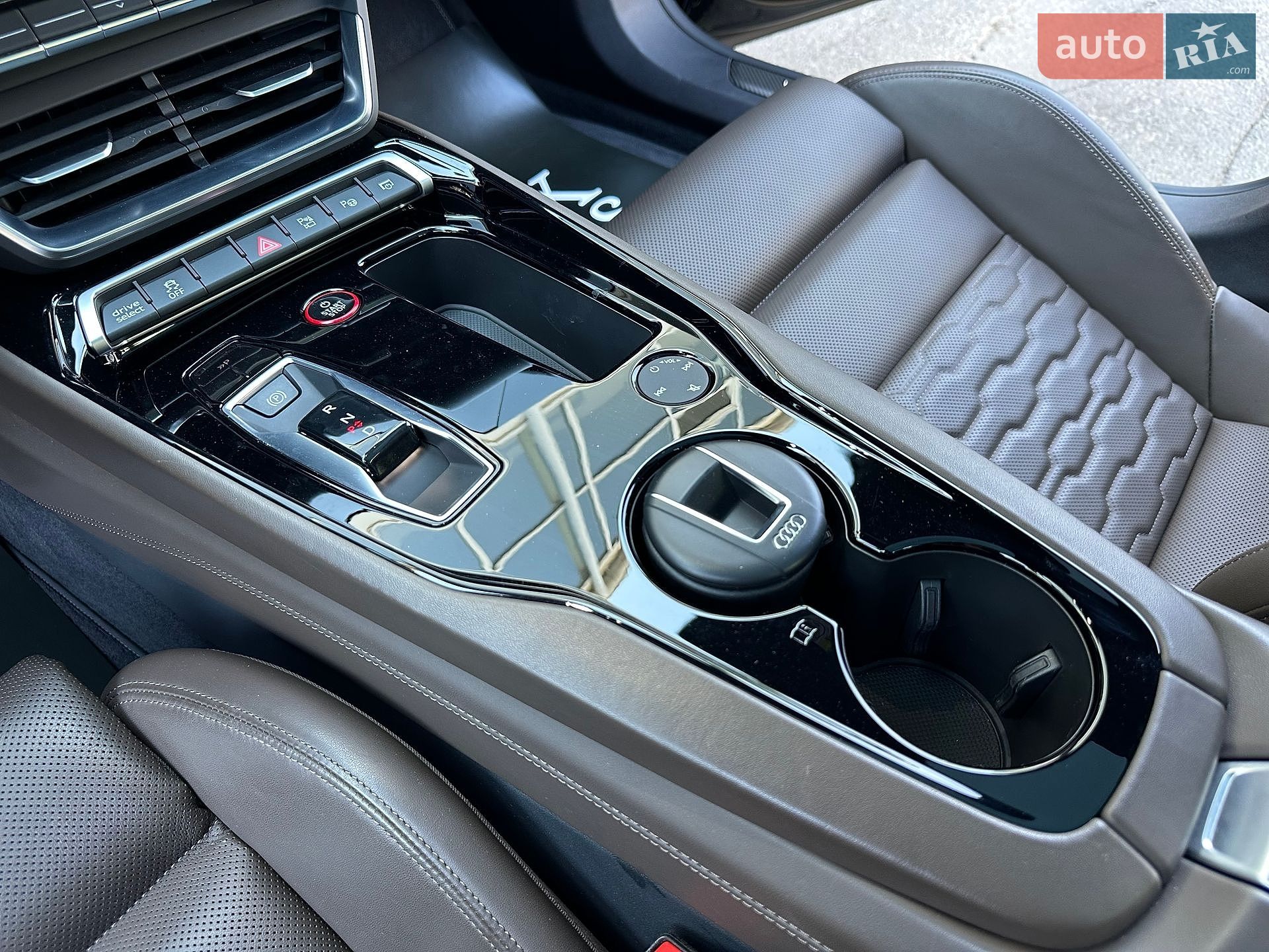 Audi RS e-tron GT 2024 VIN WAUZZZFW5R7900746 фото оголошення 61 з 96