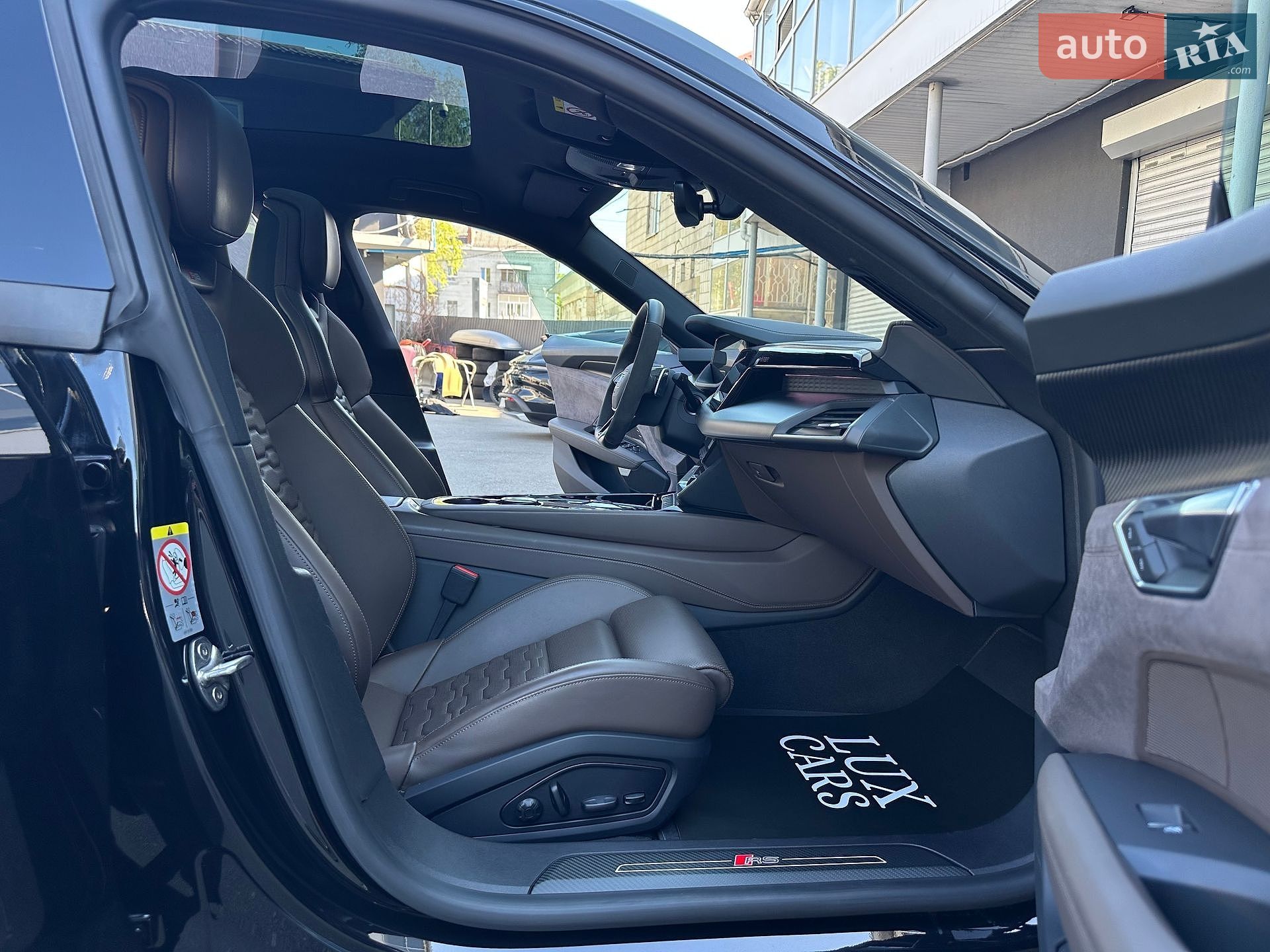 Audi RS e-tron GT 2024 VIN WAUZZZFW5R7900746 фото оголошення 64 з 96
