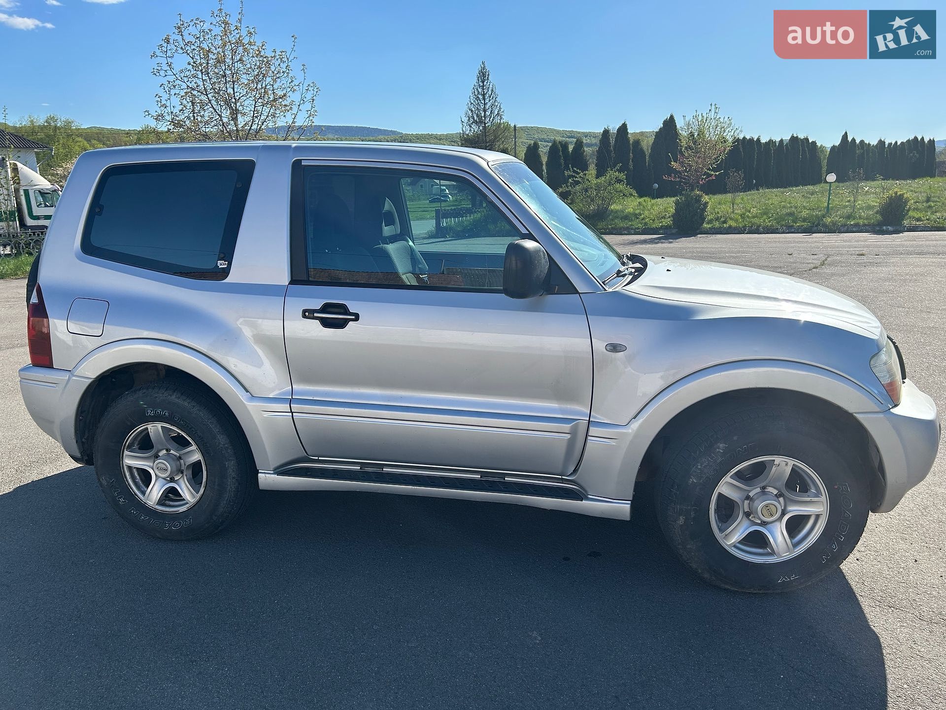 Mitsubishi Pajero 2002 VIN JMBMNV68W3J000676 фото оголошення 4 з 30