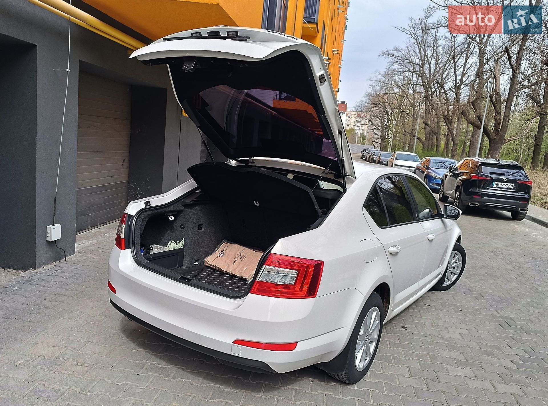 Skoda Octavia 2013 VIN TMBAC2NE2EB007667 фото оголошення 8 з 27