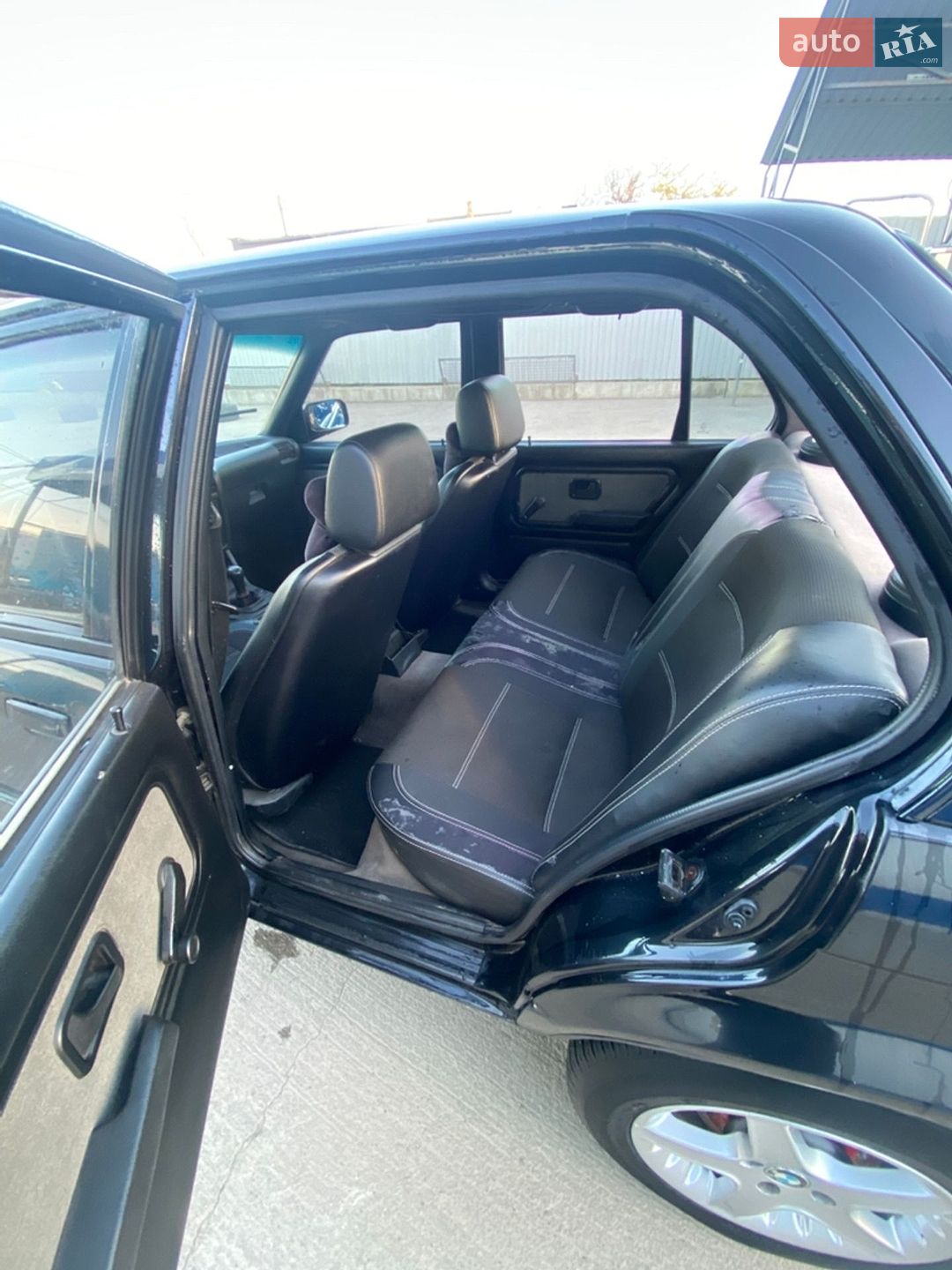 BMW 3 Series 1983 VIN WBAAC710201175361 фото оголошення 20 з 44
