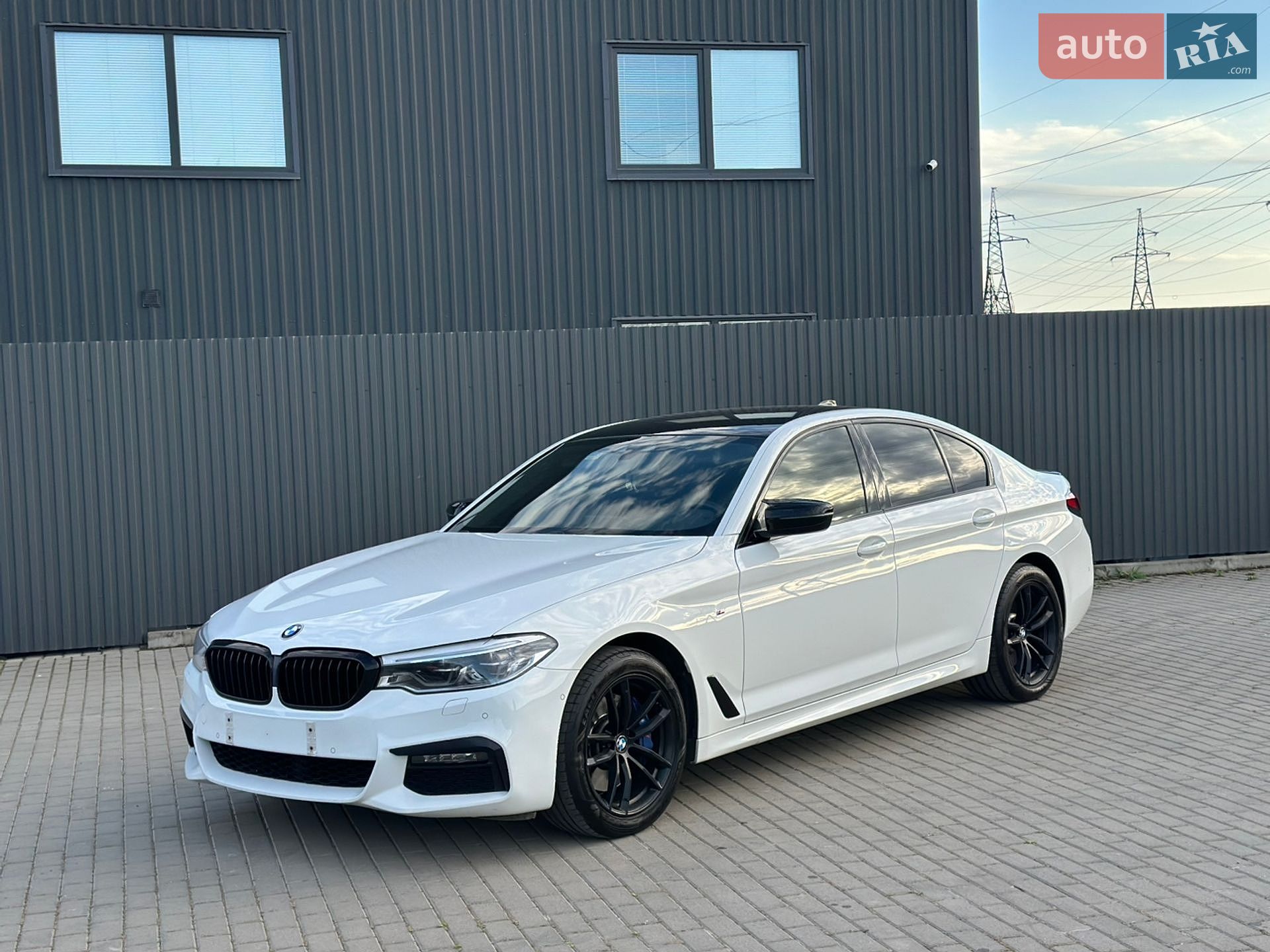 BMW 5 Series 2018 VIN WBAJD11000B199419 фото оголошення 5 з 36