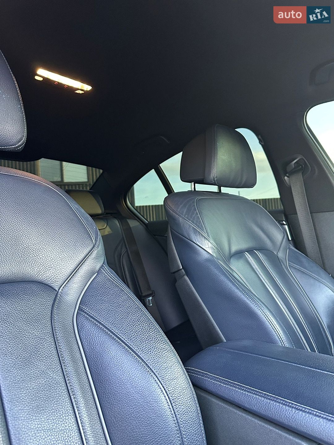 BMW 5 Series 2018 VIN WBAJD11000B199419 фото оголошення 28 з 36