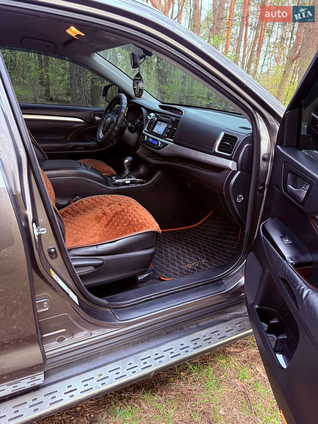 Toyota Highlander 2014 VIN 5TDBKRFH40S011004 фото оголошення 5 з 8