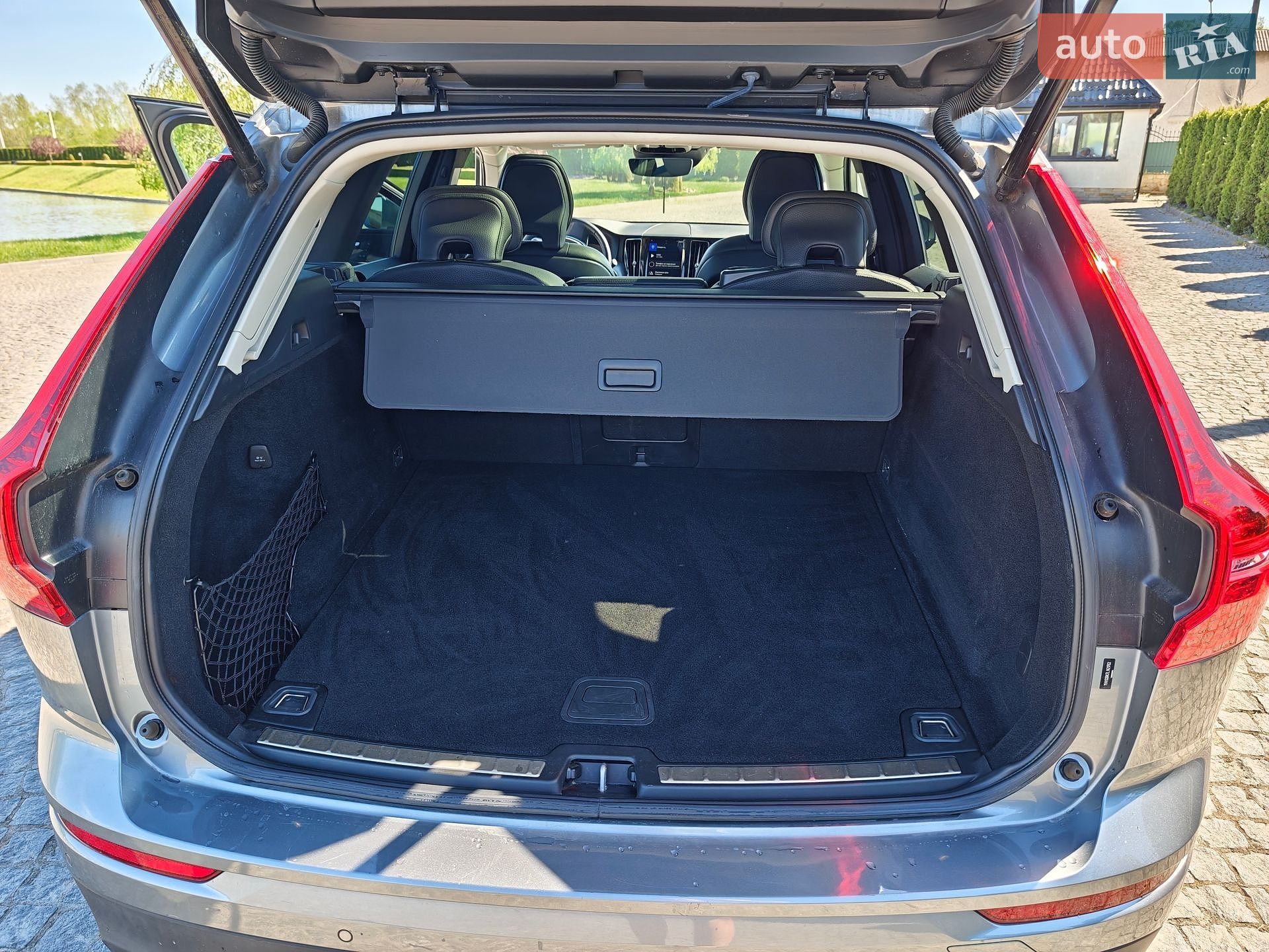 Volvo XC60 2019 VIN YV4102RK7L1421763 фото оголошення 39 з 63