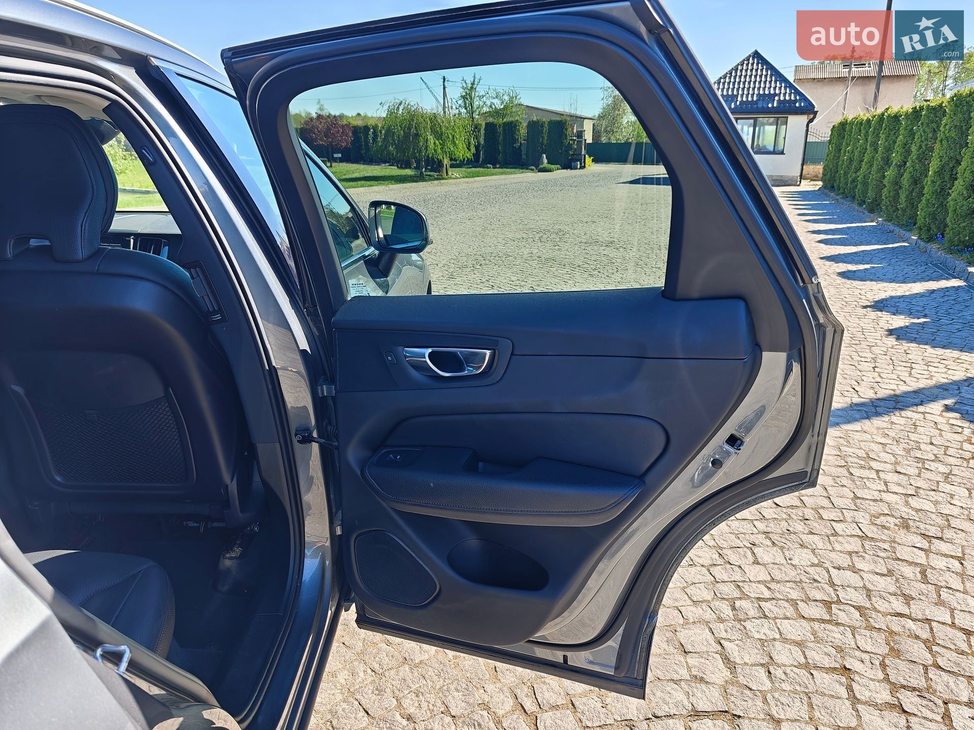 Volvo XC60 2019 VIN YV4102RK7L1421763 фото оголошення 44 з 63
