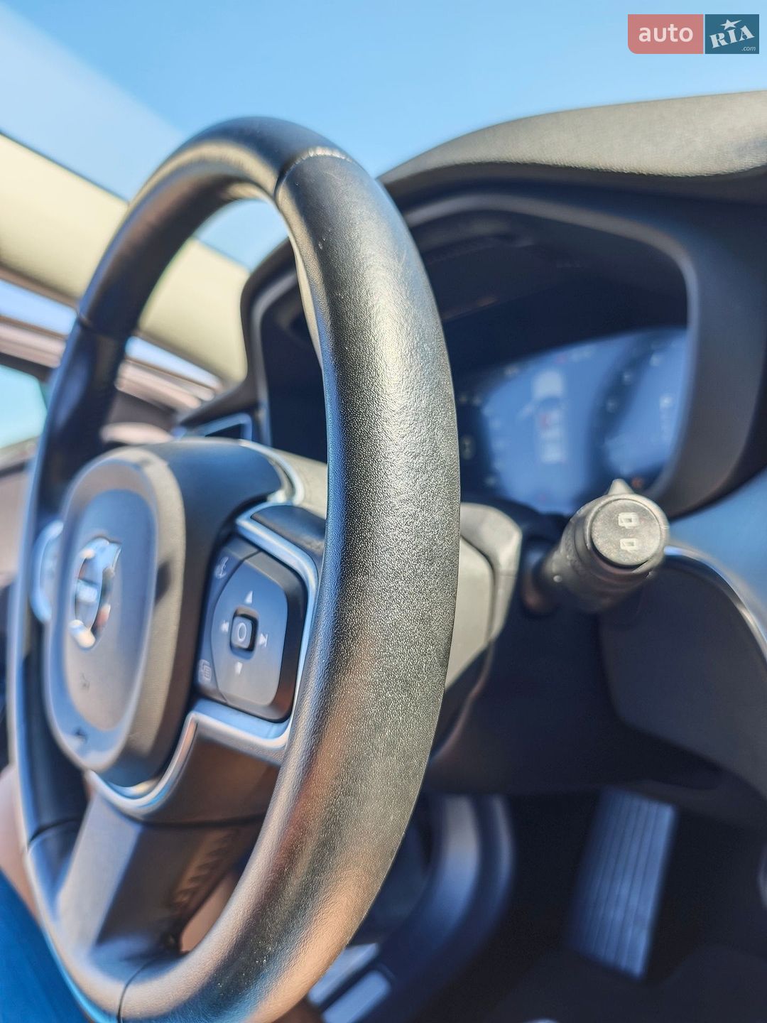 Volvo XC60 2019 VIN YV4102RK7L1421763 фото оголошення 56 з 63