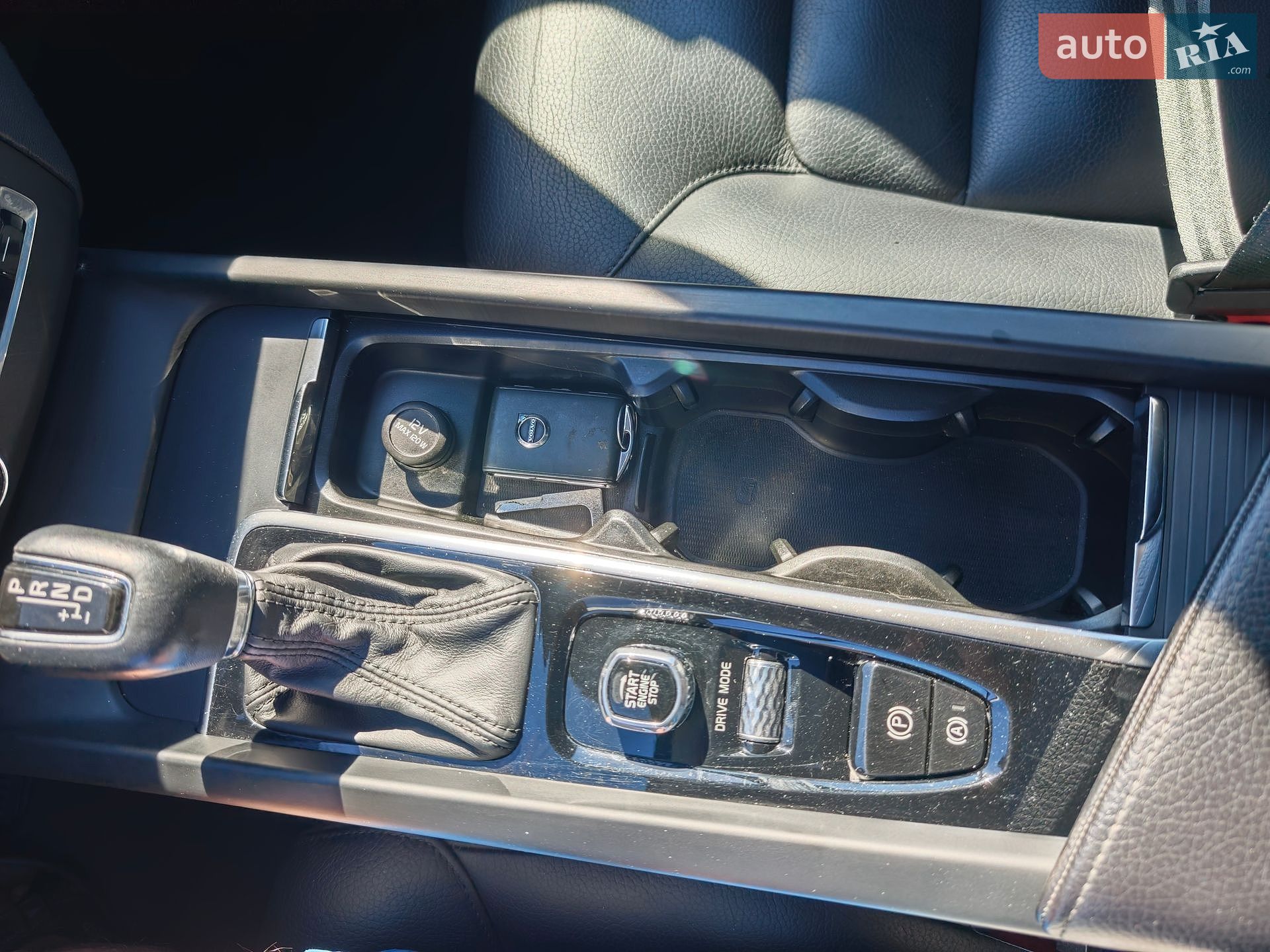 Volvo XC60 2019 VIN YV4102RK7L1421763 фото оголошення 59 з 63