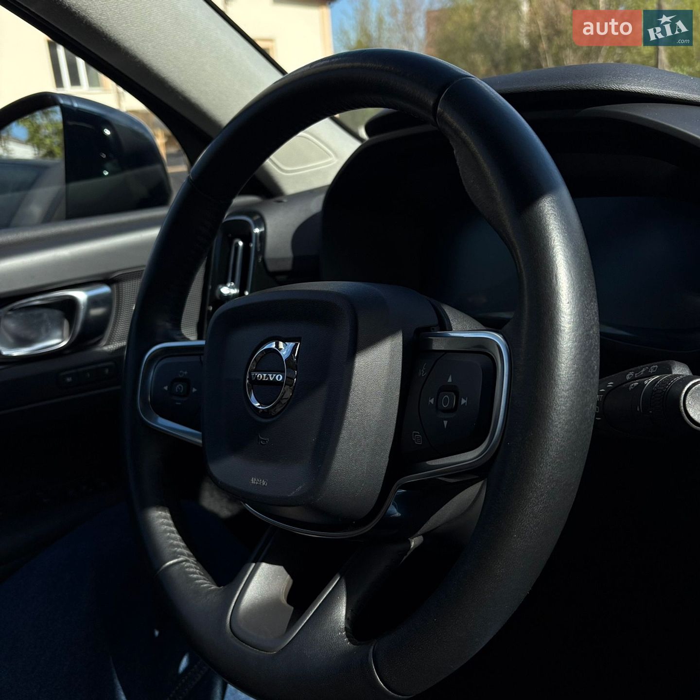 Volvo XC40 2020 VIN YV4162UK4M2404775 фото оголошення 10 з 43
