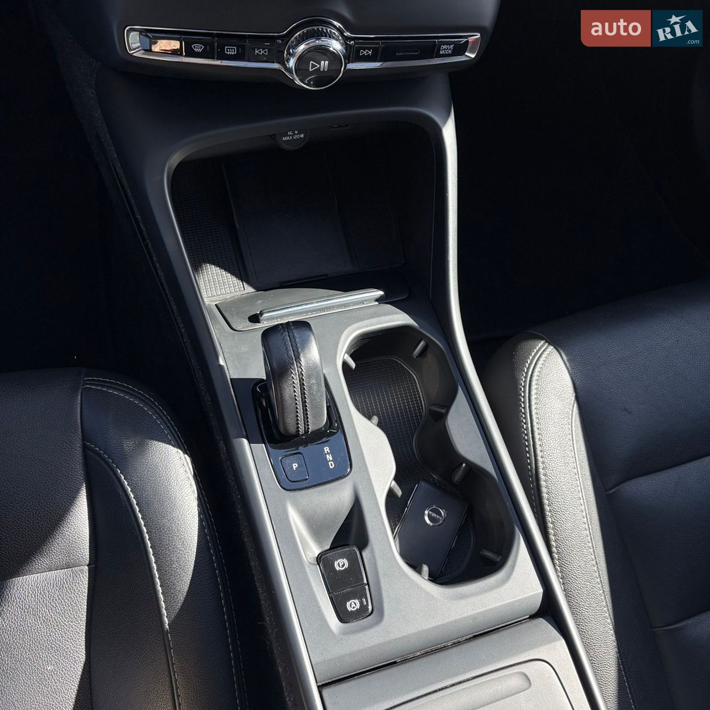 Volvo XC40 2020 VIN YV4162UK4M2404775 фото оголошення 13 з 43