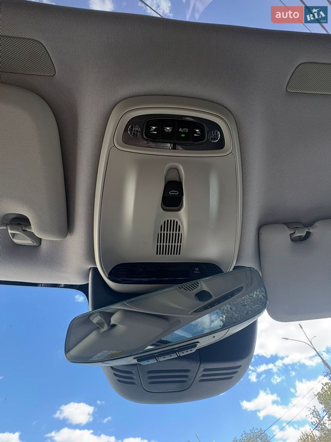 Volvo XC40 2020 VIN YV4162UK4M2404775 фото оголошення 23 з 43