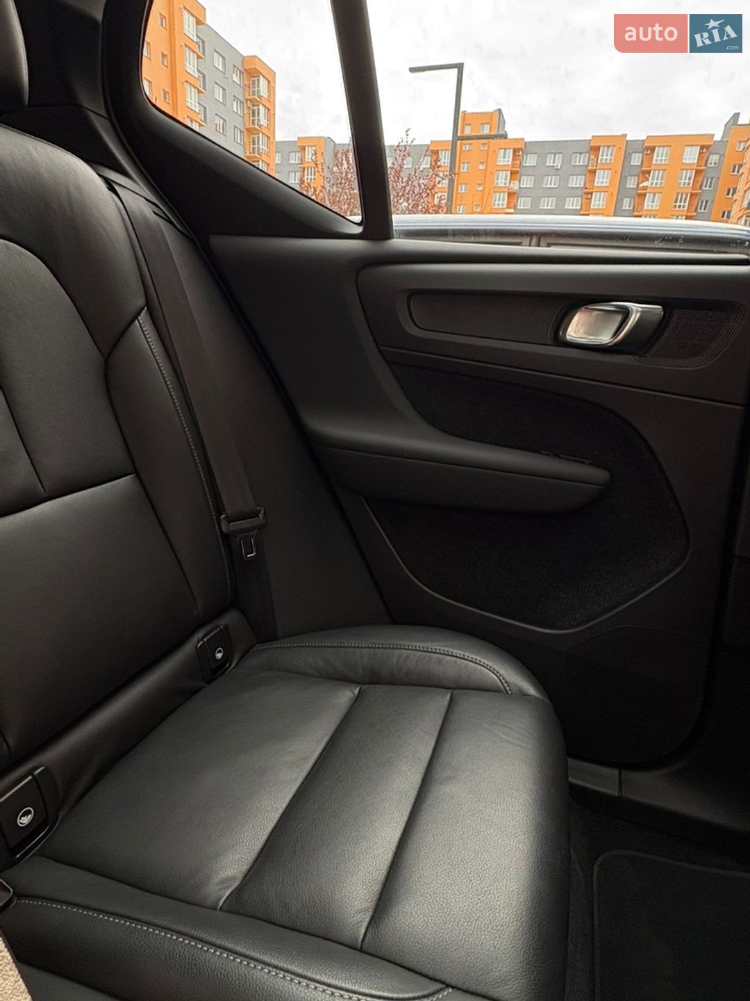 Volvo XC40 2020 VIN YV4162UK4M2404775 фото оголошення 26 з 43