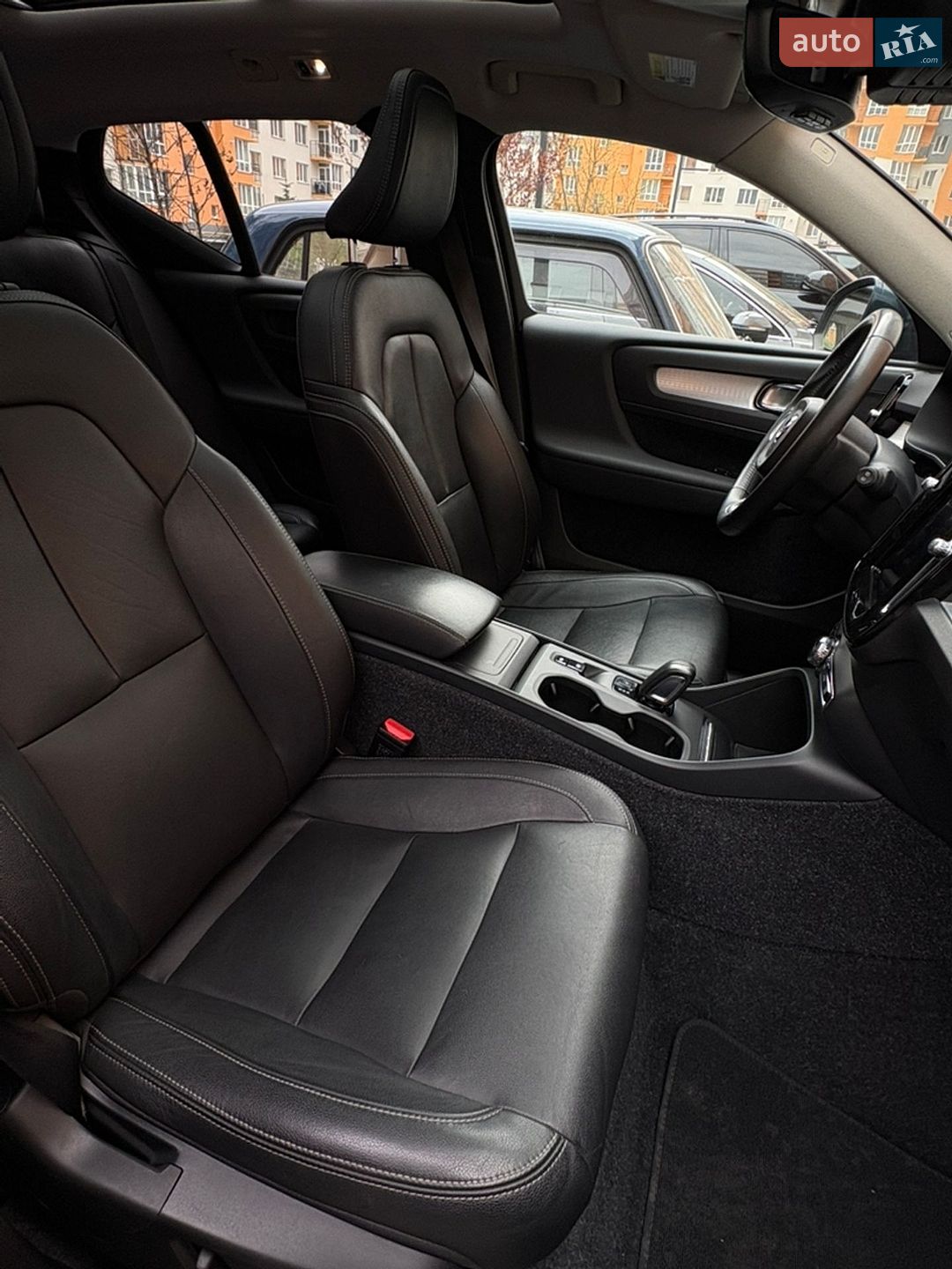 Volvo XC40 2020 VIN YV4162UK4M2404775 фото оголошення 36 з 43