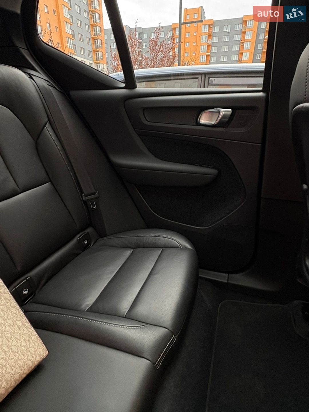 Volvo XC40 2020 VIN YV4162UK4M2404775 фото оголошення 41 з 43