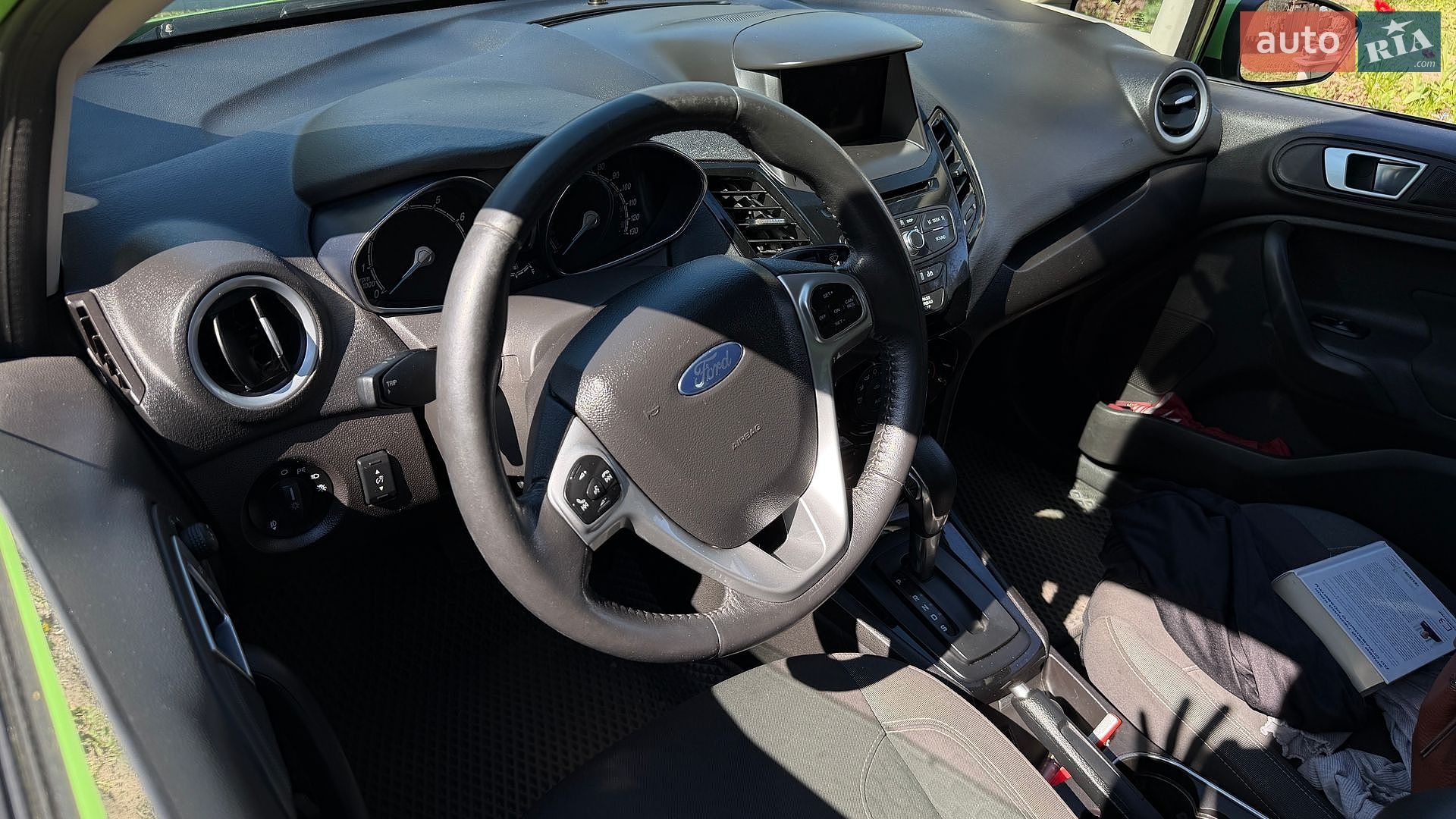 Ford Fiesta 2014 VIN 3FADP4BJ9FM110499 фото оголошення 10 з 13