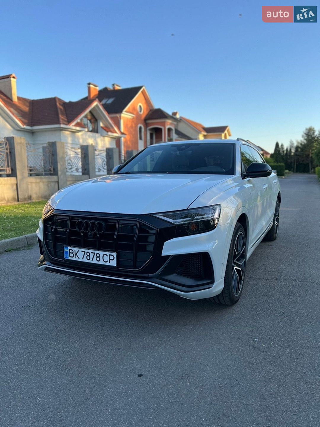 Audi Q8 2019 VIN WA1DVAF18KD042611 фото оголошення 3 з 33