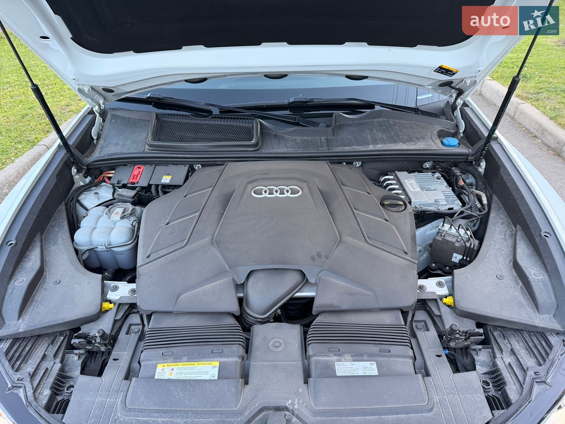Audi Q8 2019 VIN WA1DVAF18KD042611 фото оголошення 31 з 33