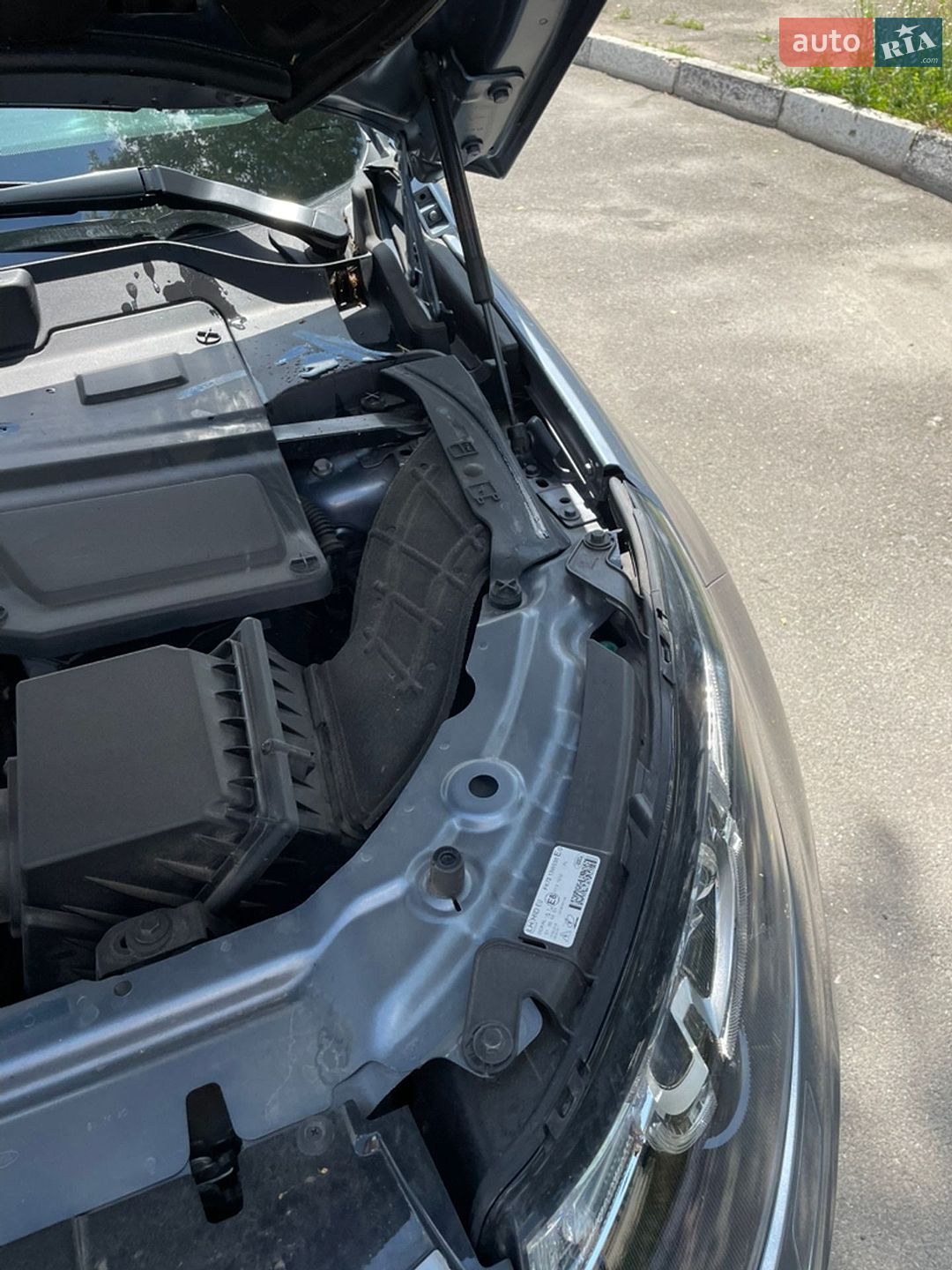 Land Rover Discovery Sport 2018 VIN SALCA2BN7JH760128 фото оголошення 12 з 40
