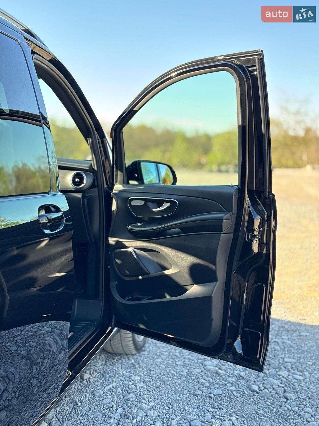 Mercedes-Benz V-Class 2019 VIN WDF44781313585037 фото оголошення 10 з 21
