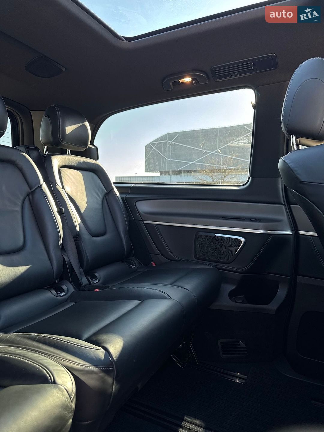 Mercedes-Benz V-Class 2019 VIN WDF44781313585037 фото оголошення 7 з 21