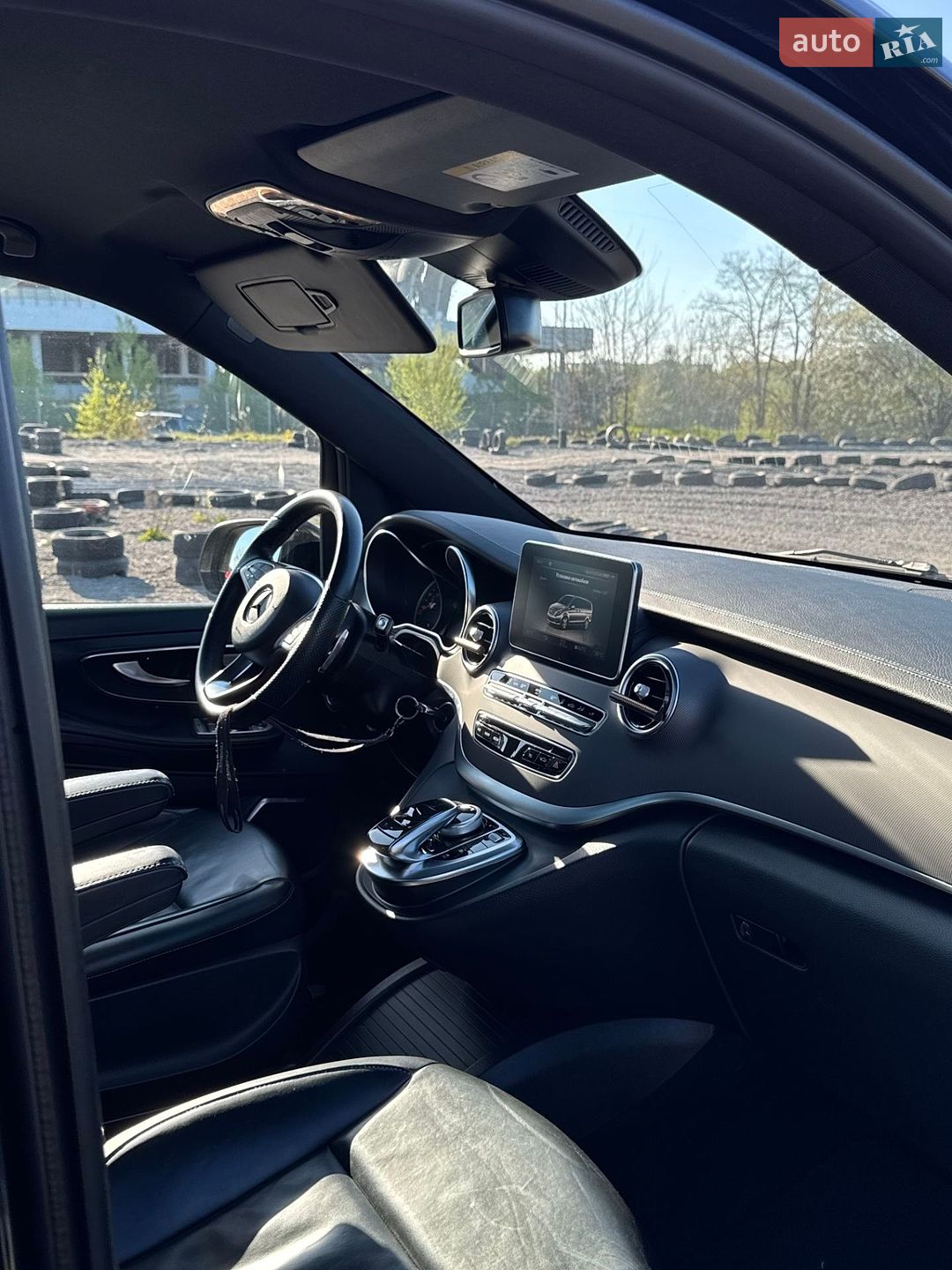 Mercedes-Benz V-Class 2019 VIN WDF44781313585037 фото оголошення 11 з 21