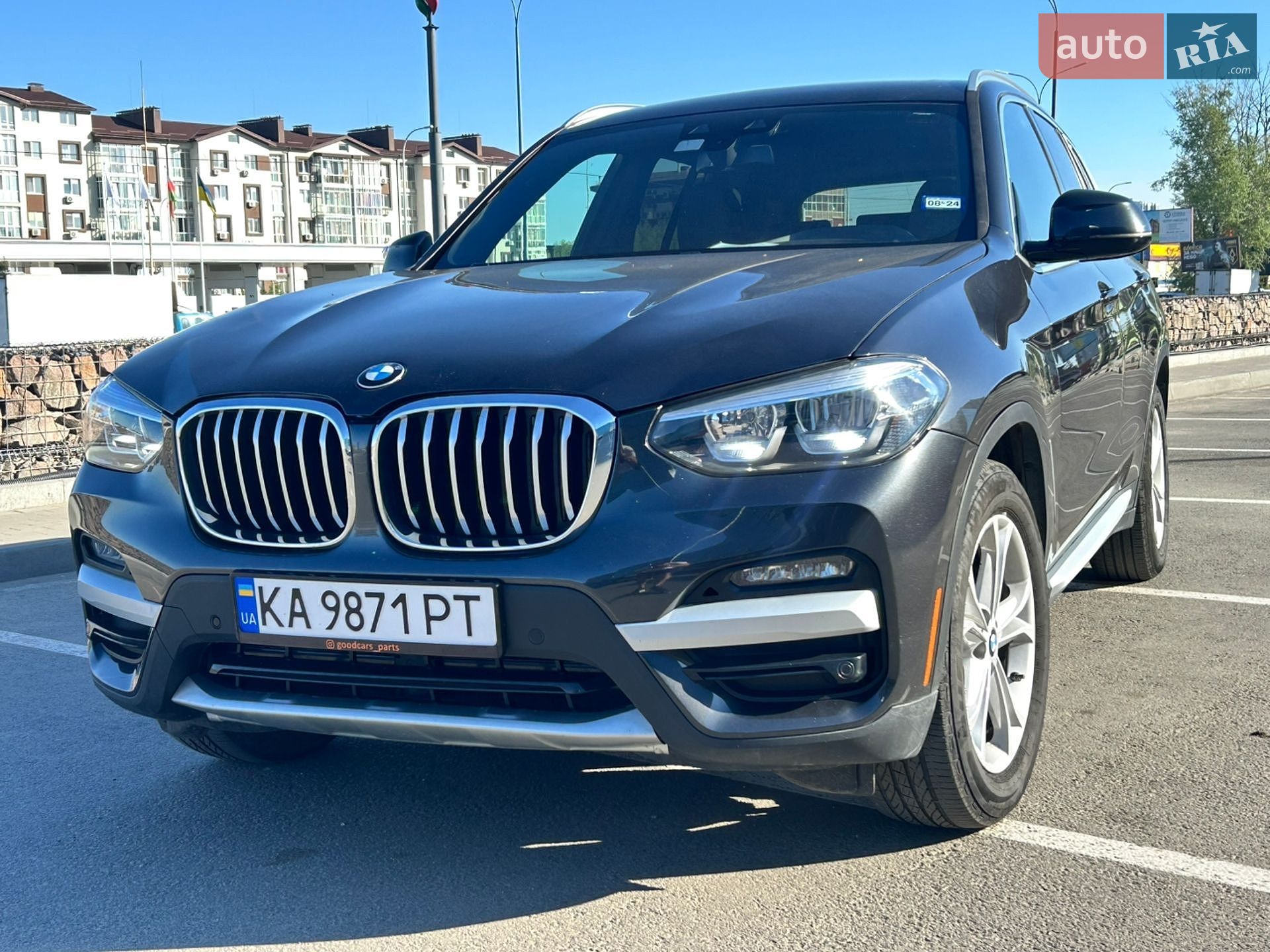 BMW X3 2019 VIN 5UXTR7C54KLF35516 фото оголошення 4 з 20