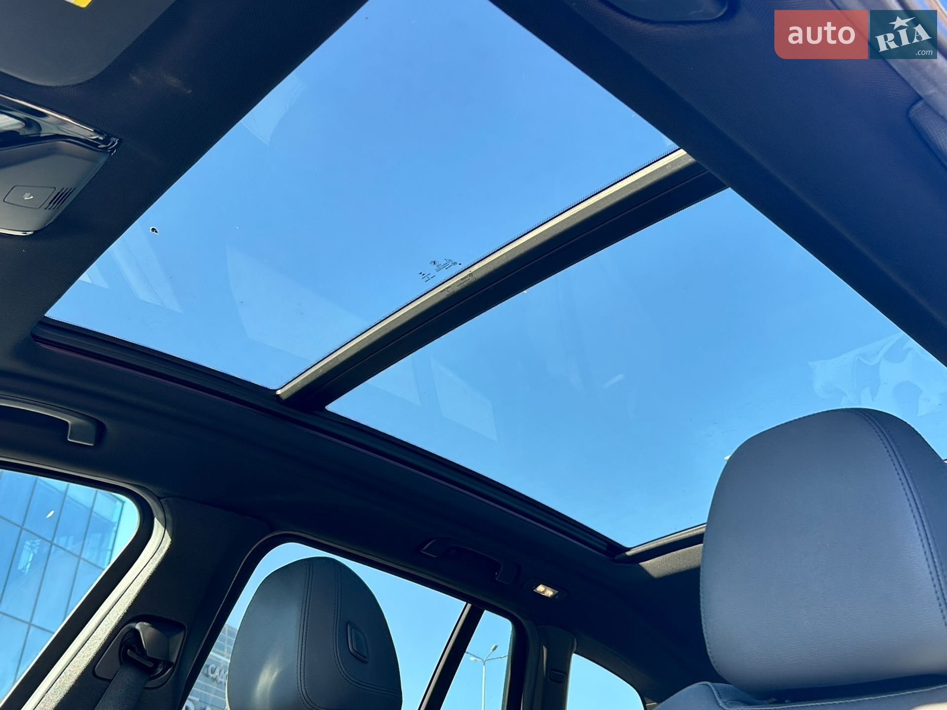 BMW X3 2019 VIN 5UXTR7C54KLF35516 фото оголошення 16 з 20