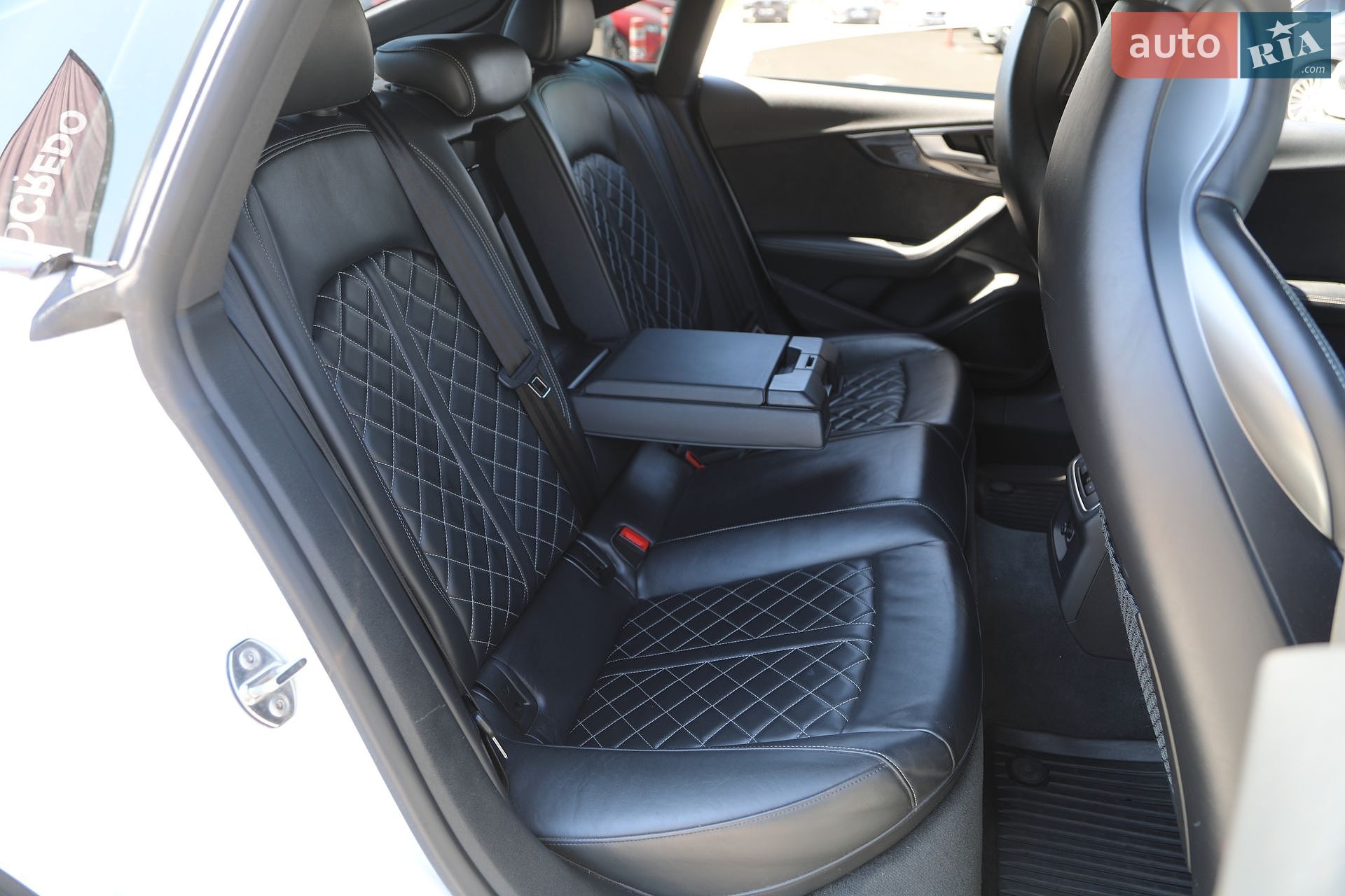 Audi S5 Sportback 2017 VIN WAUC4CF5XJA019704 фото оголошення 16 з 37