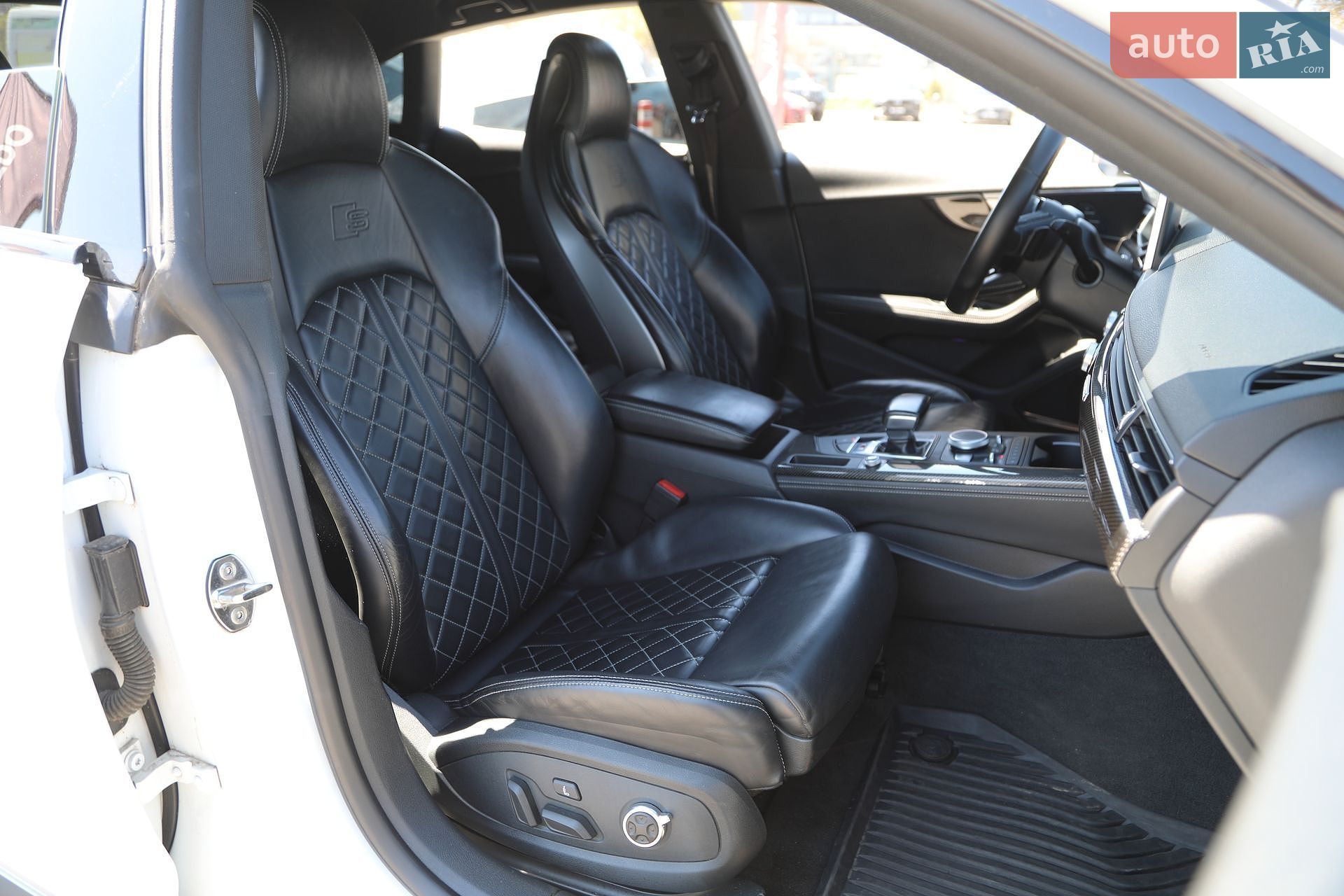 Audi S5 Sportback 2017 VIN WAUC4CF5XJA019704 фото оголошення 17 з 37